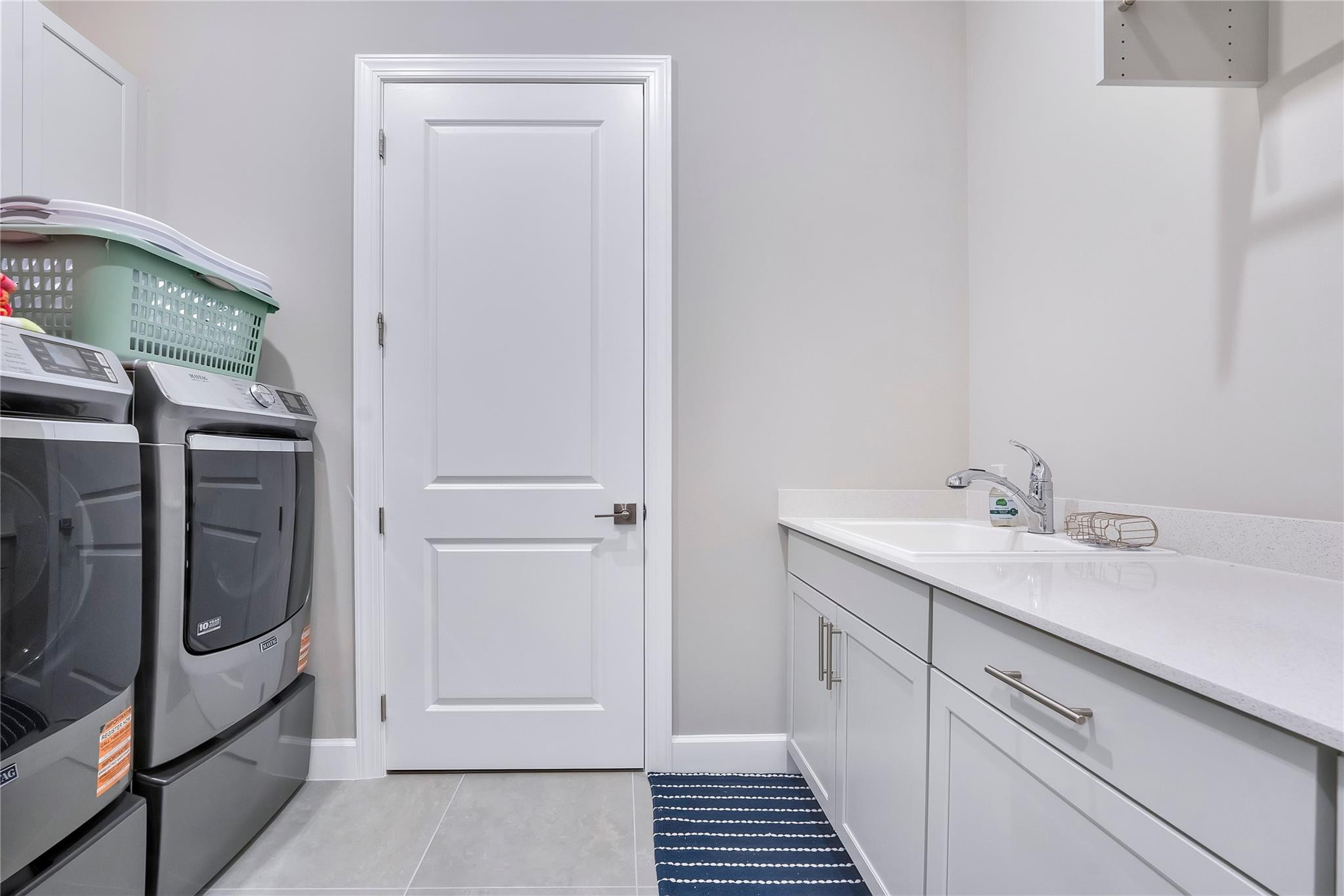 HIGHPOINTE - Residential