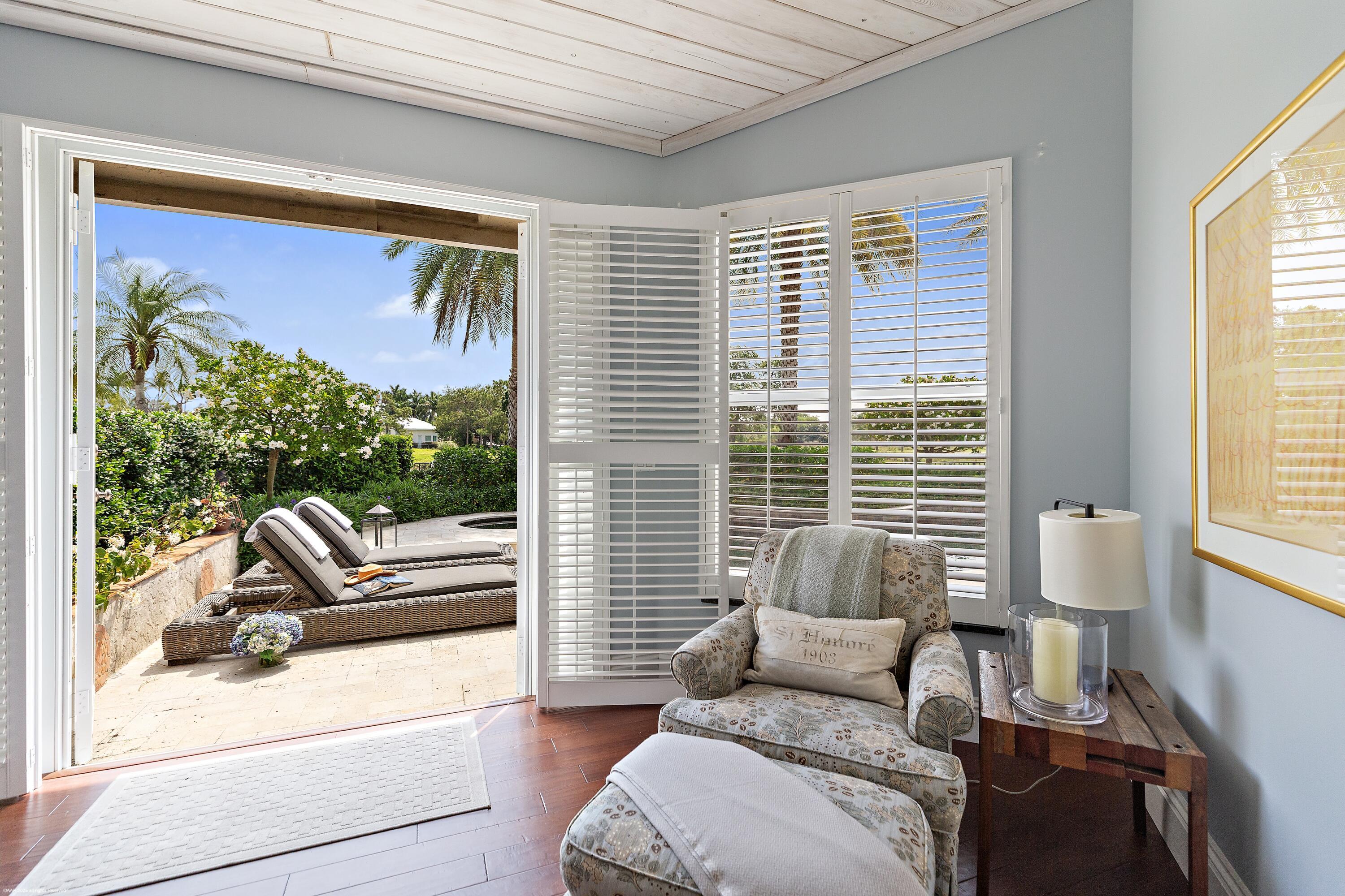 SHADY OAKS OF PALM BEACH POLO & COUNTRY - Residential