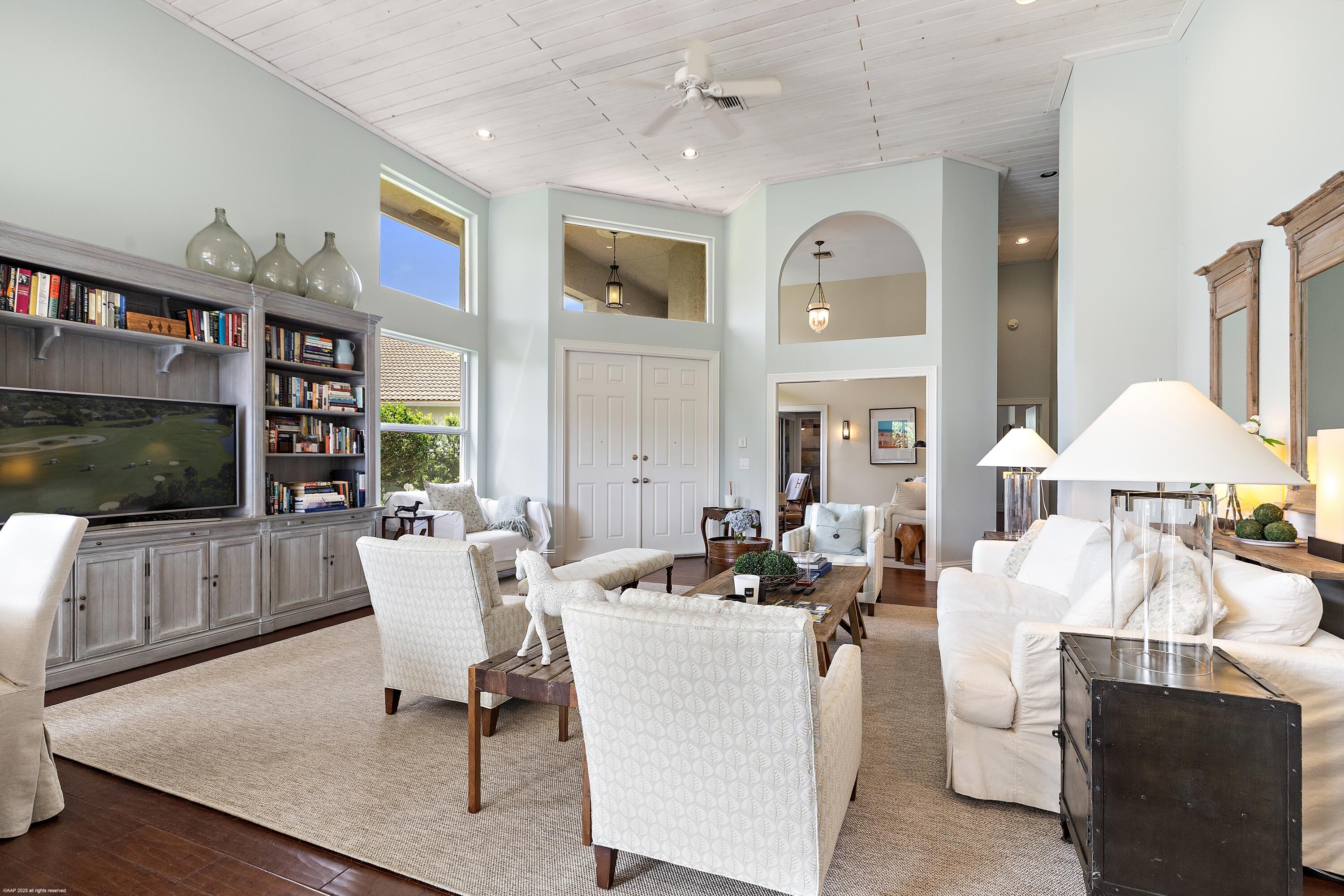 SHADY OAKS OF PALM BEACH POLO & COUNTRY - Residential