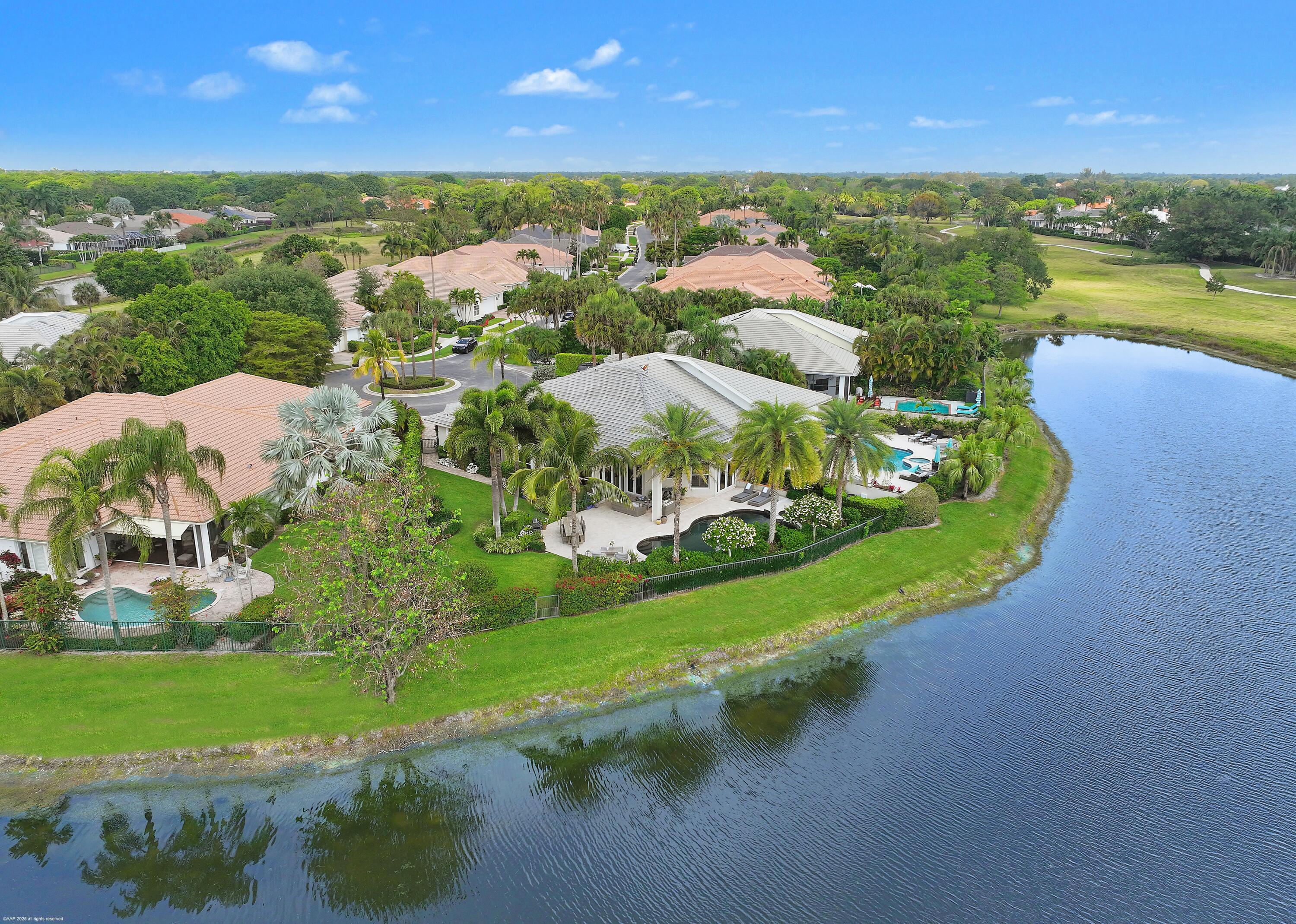 SHADY OAKS OF PALM BEACH POLO & COUNTRY - Residential