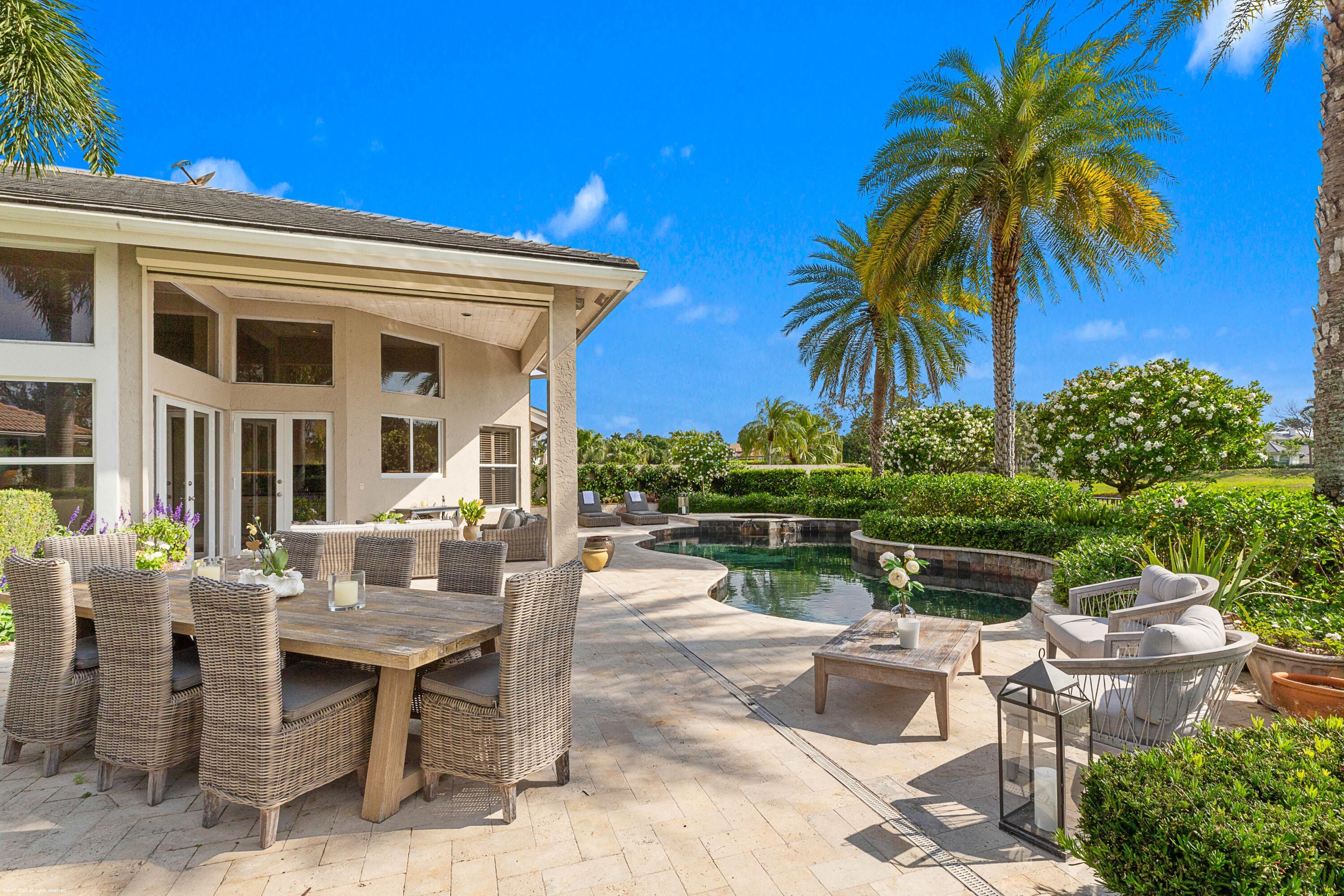 SHADY OAKS OF PALM BEACH POLO & COUNTRY - Residential