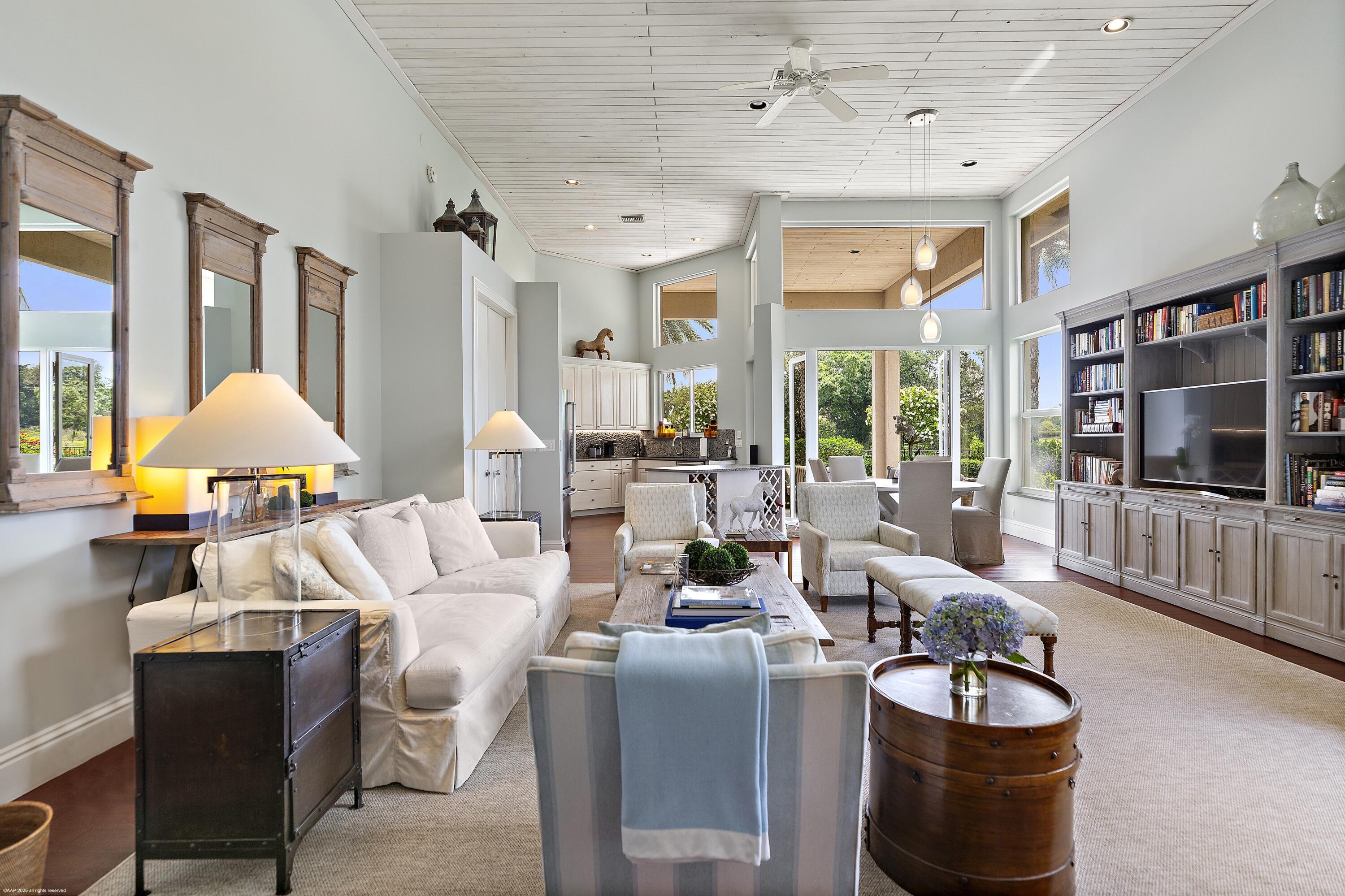 SHADY OAKS OF PALM BEACH POLO & COUNTRY - Residential