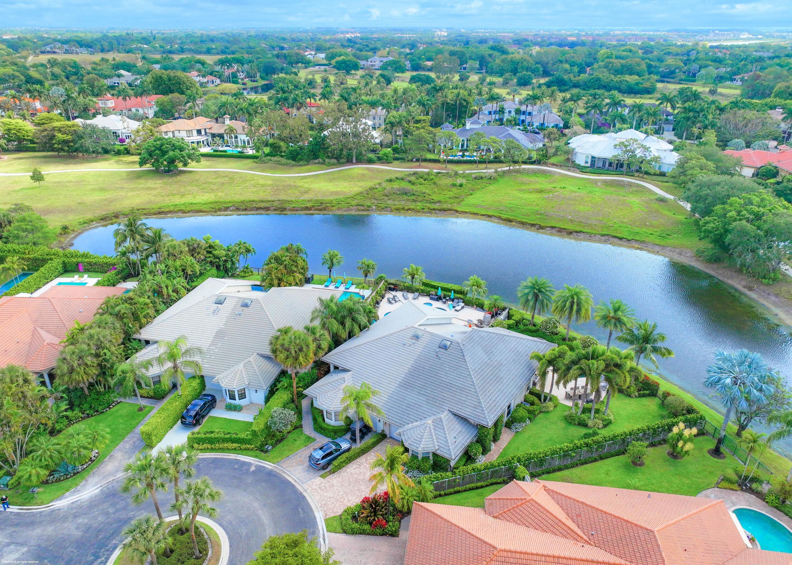 SHADY OAKS OF PALM BEACH POLO & COUNTRY - Residential