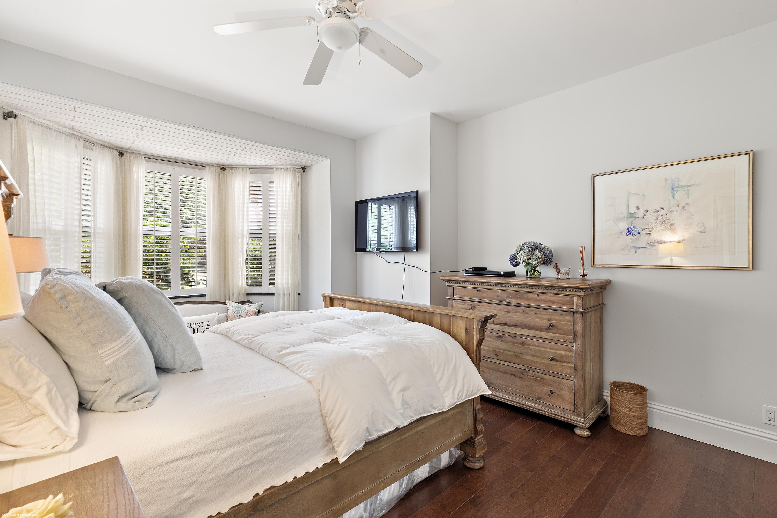 SHADY OAKS OF PALM BEACH POLO & COUNTRY - Residential