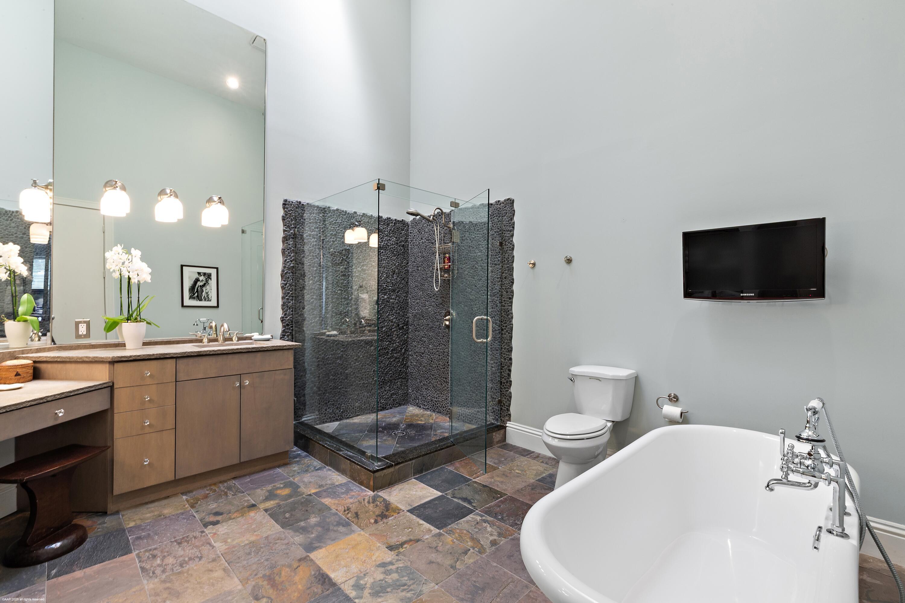 SHADY OAKS OF PALM BEACH POLO & COUNTRY - Residential