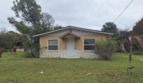 Property photo of 610 N 21st Street, Fort Pierce, FL 34950
