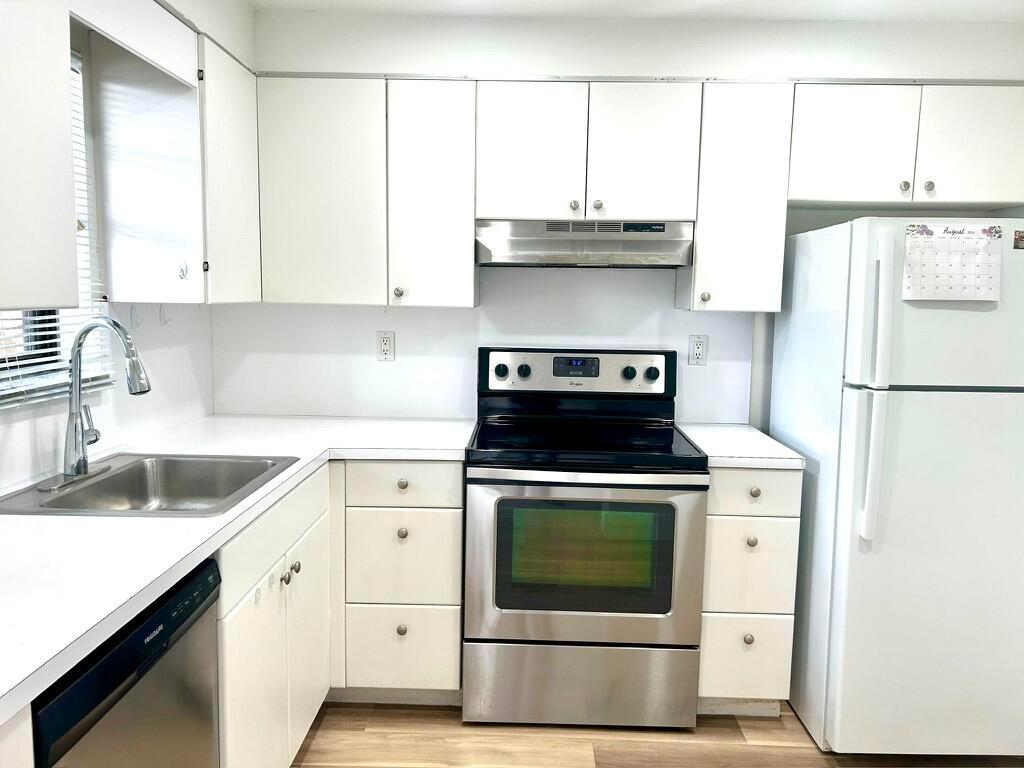 ISLE OF SANDALFOOT CONDO - Residential Lease