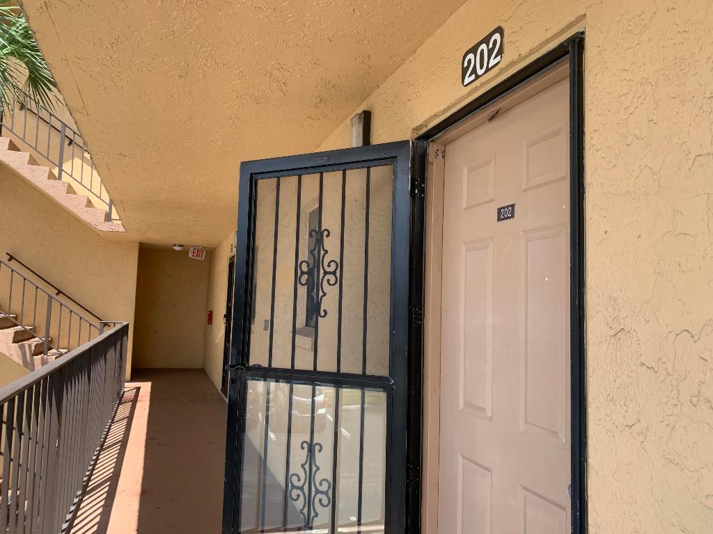 ISLE OF SANDALFOOT CONDO - Residential Lease