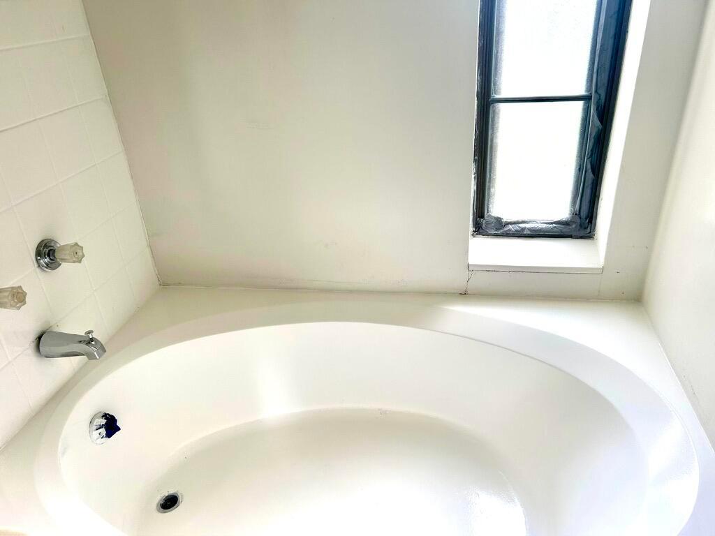 ISLE OF SANDALFOOT CONDO - Residential Lease