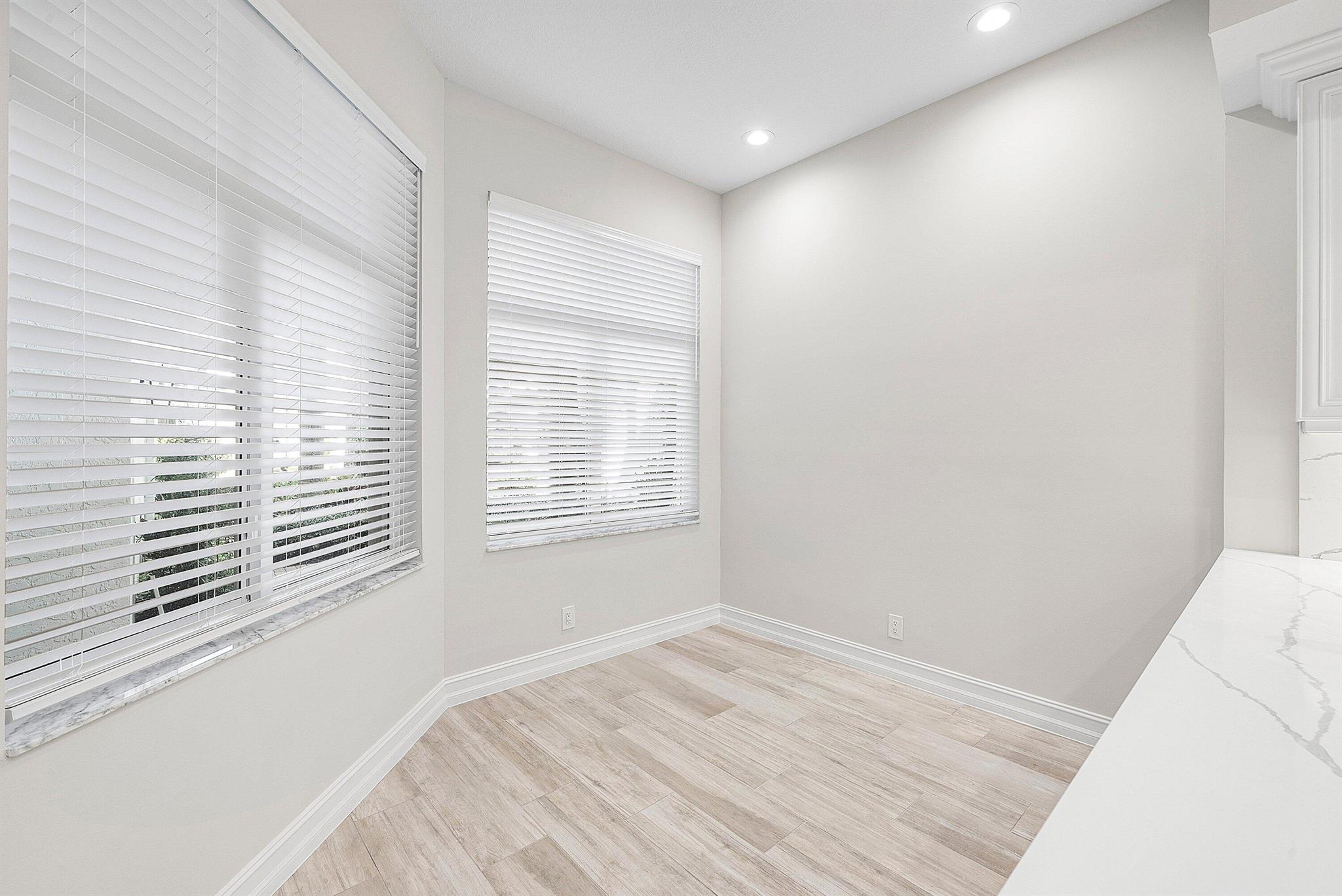 PALM BAY CLUB CONDO - BAL - Residential Lease