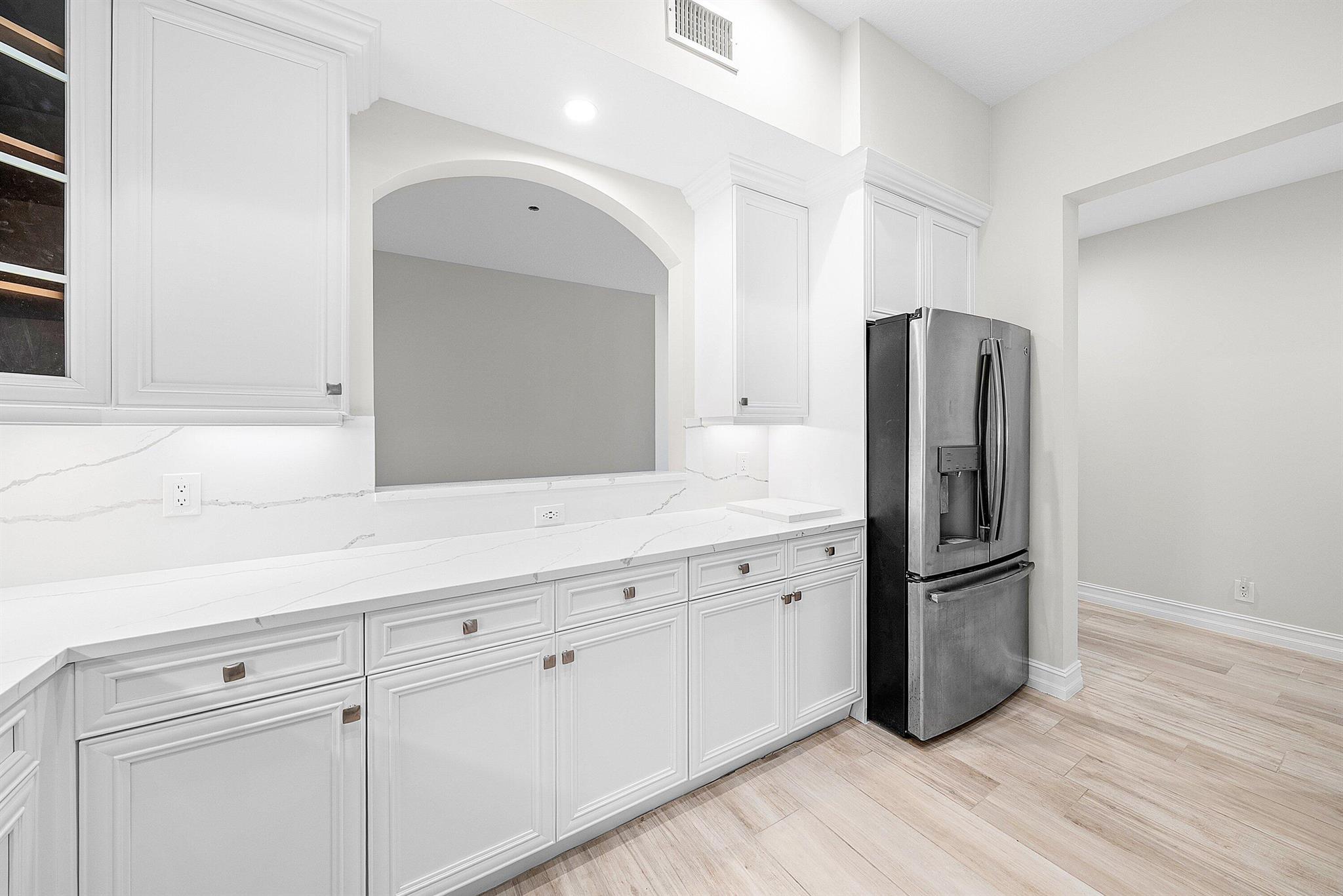 PALM BAY CLUB CONDO - BAL - Residential Lease