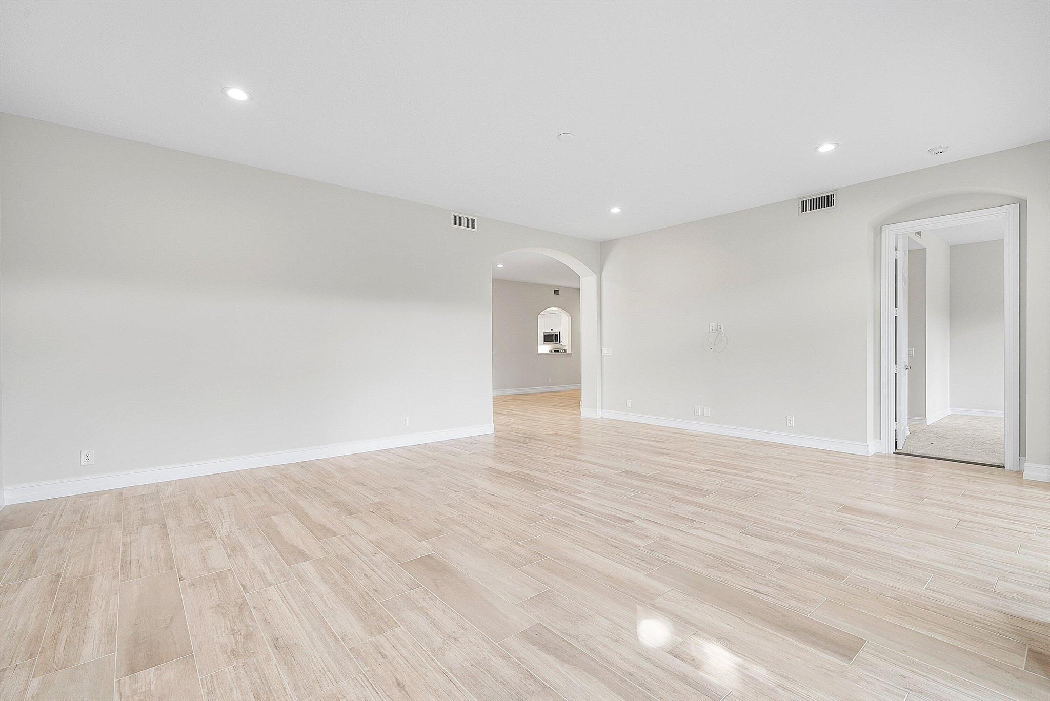 PALM BAY CLUB CONDO - BAL - Residential Lease