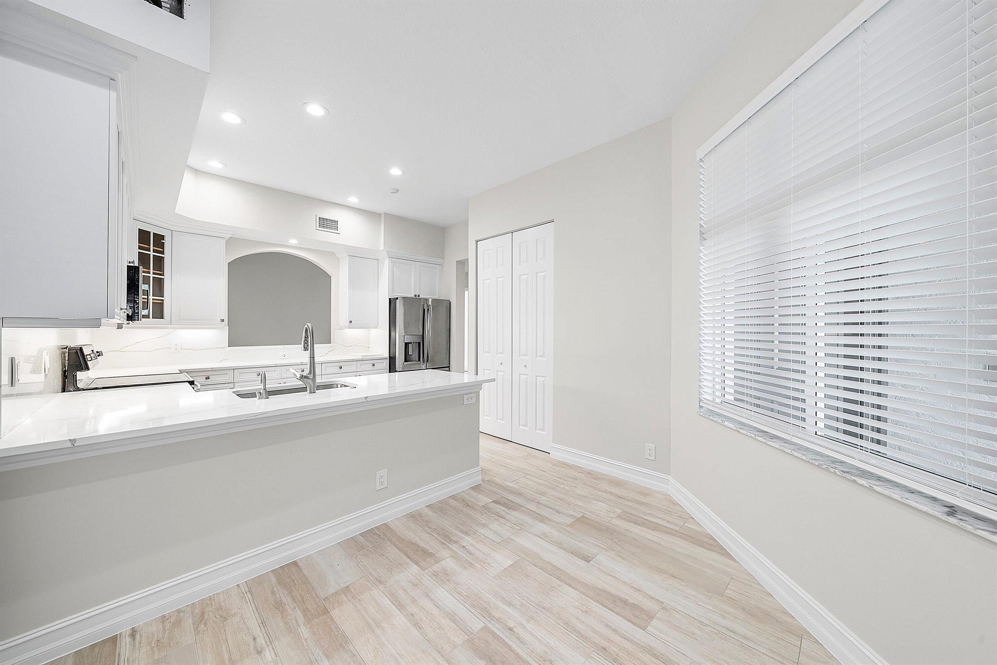 PALM BAY CLUB CONDO - BAL - Residential Lease