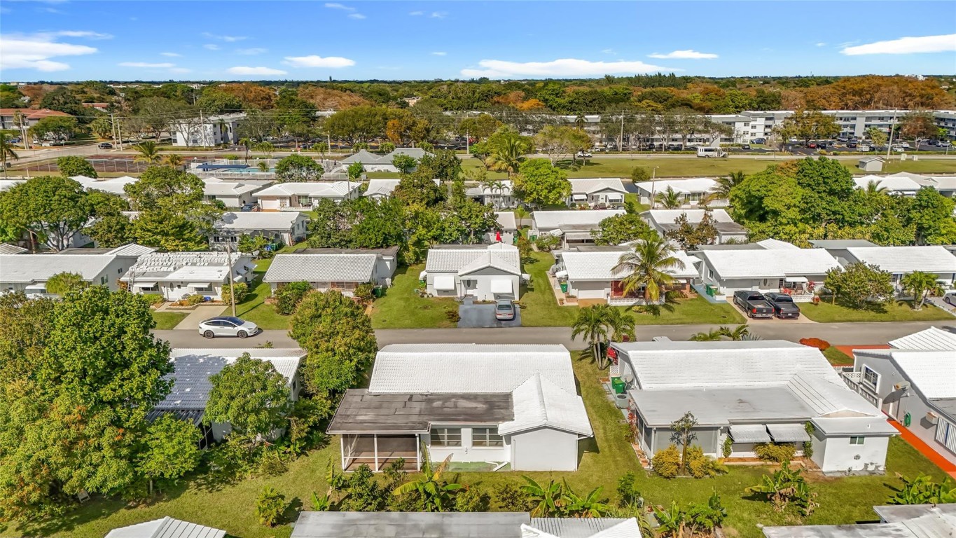 Mainlands Of Tamarac Lake - Residential