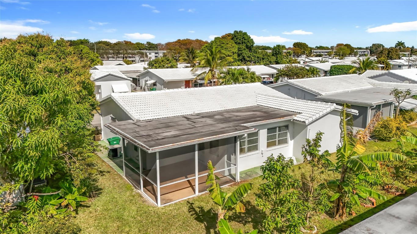 Mainlands Of Tamarac Lake - Residential