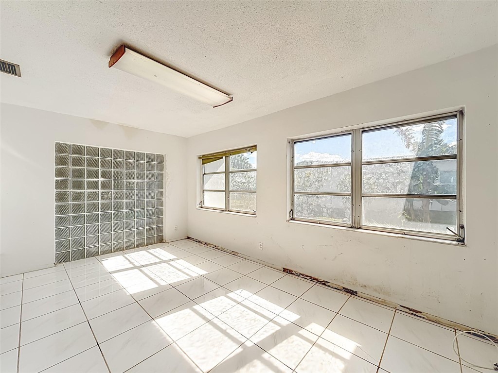 Mainlands Of Tamarac Lake - Residential