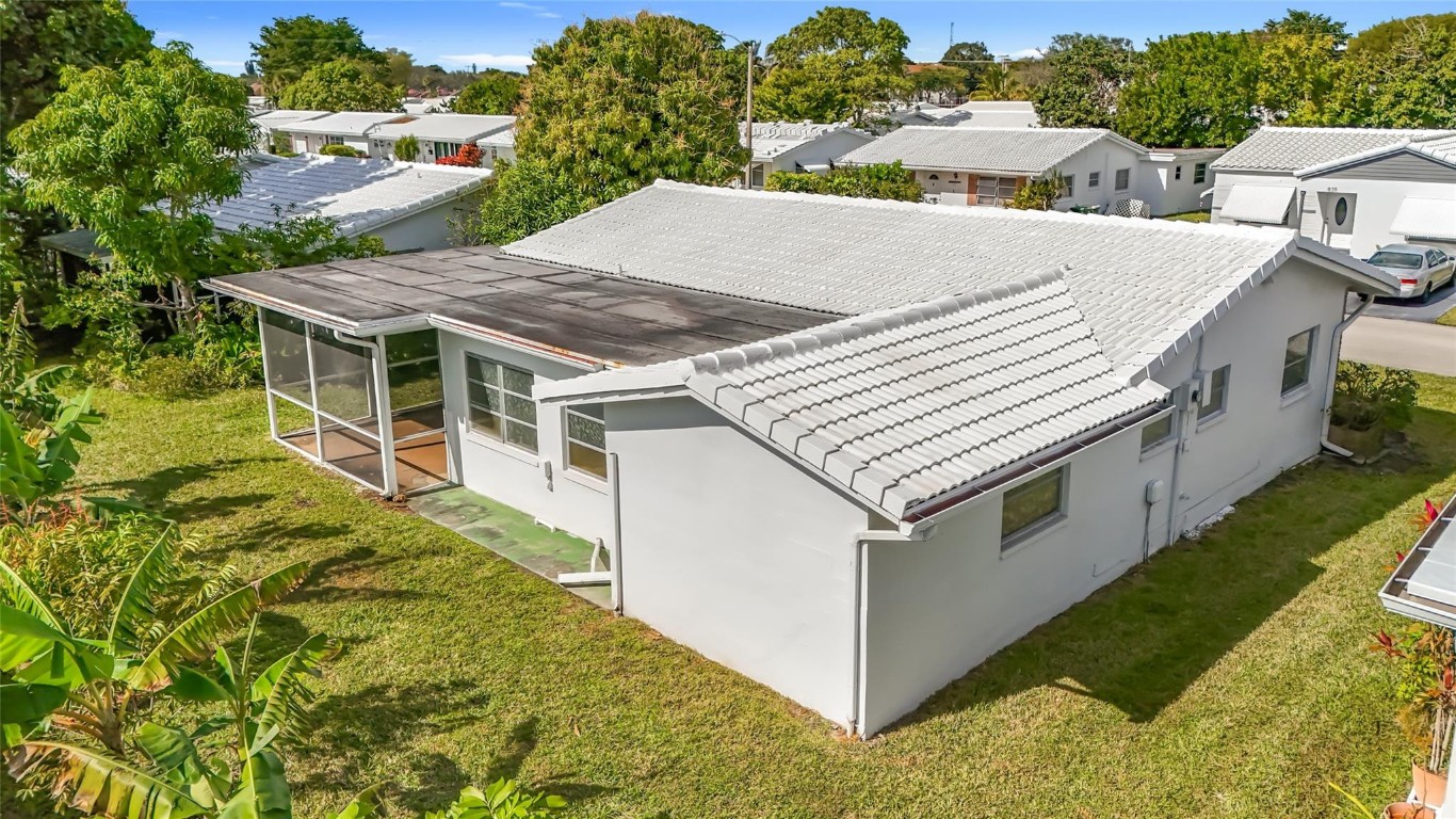 Mainlands Of Tamarac Lake - Residential