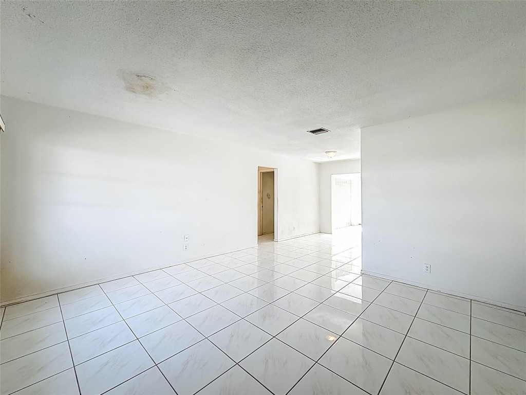 Mainlands Of Tamarac Lake - Residential