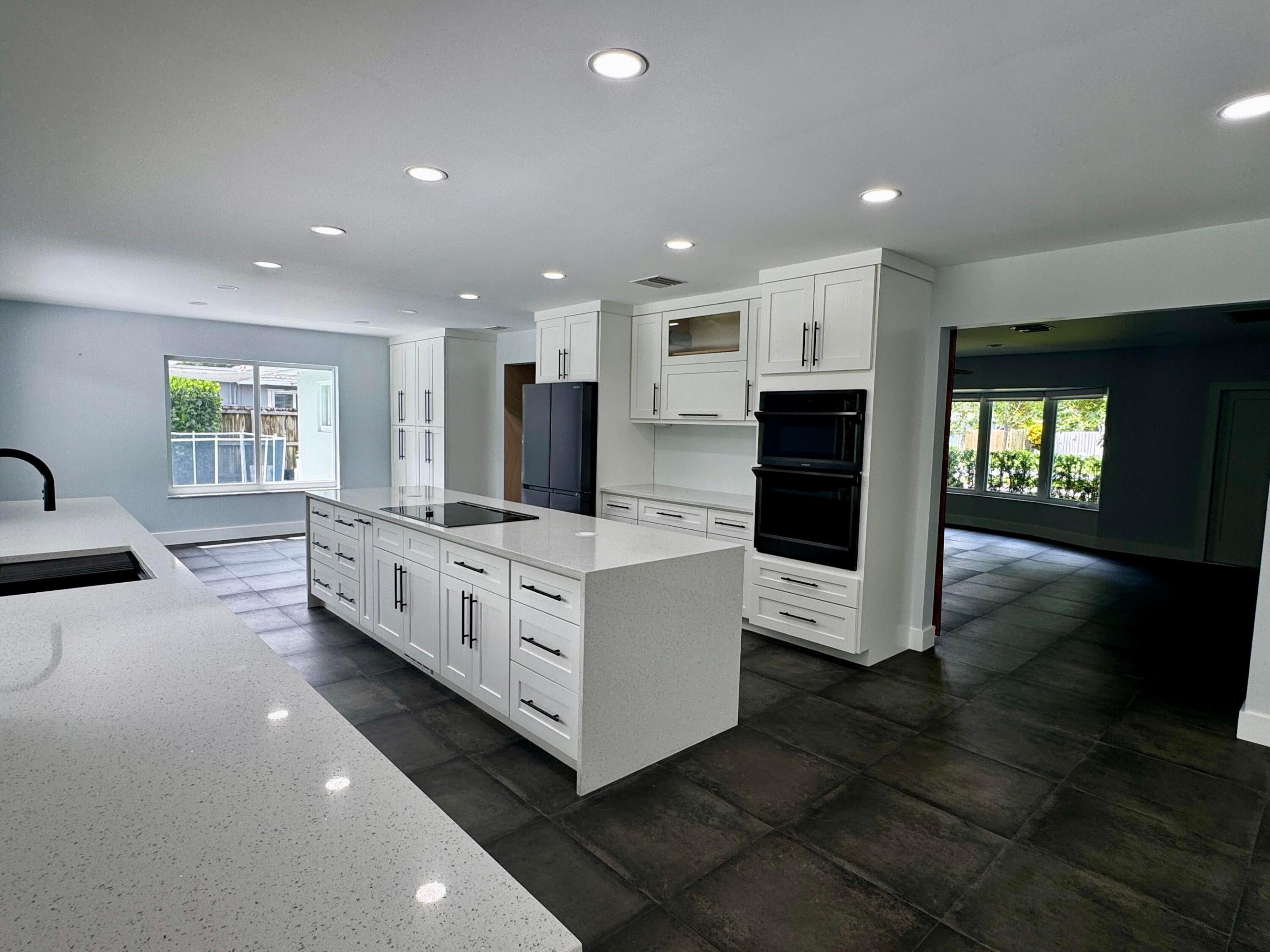 410 SW 55TH Terrace, Plantation, FL, 33317/$850,000 4 410 SW 55TH Terrace