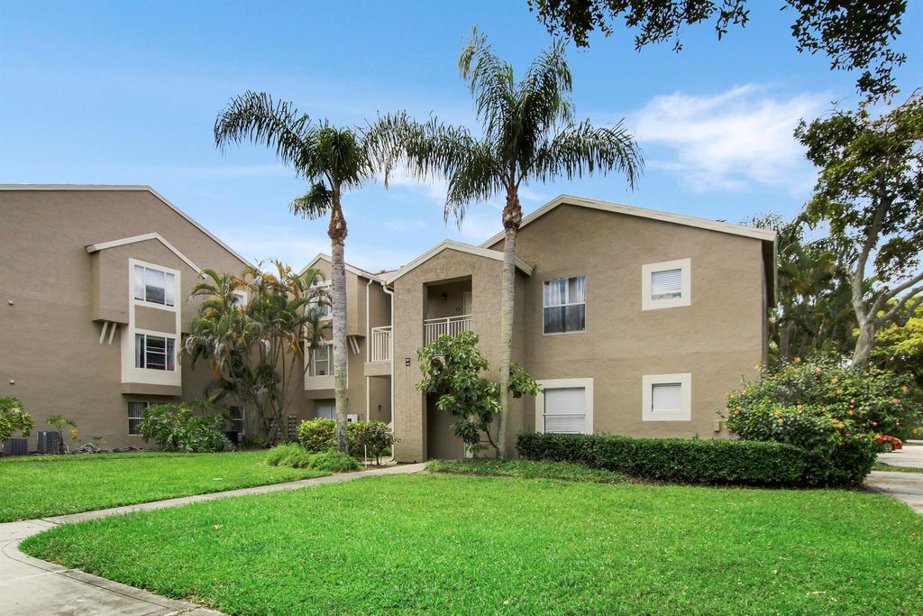 Photo of 1780 Palm Cove Boulevard #6-303, Delray Beach, FL 33445 (MLS # R10890992)