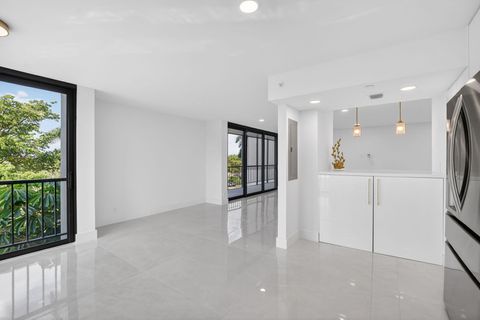 Tiny photo for 6797 Willow Wood Drive #6044, Boca Raton, FL 33434 (MLS # B26014158)
