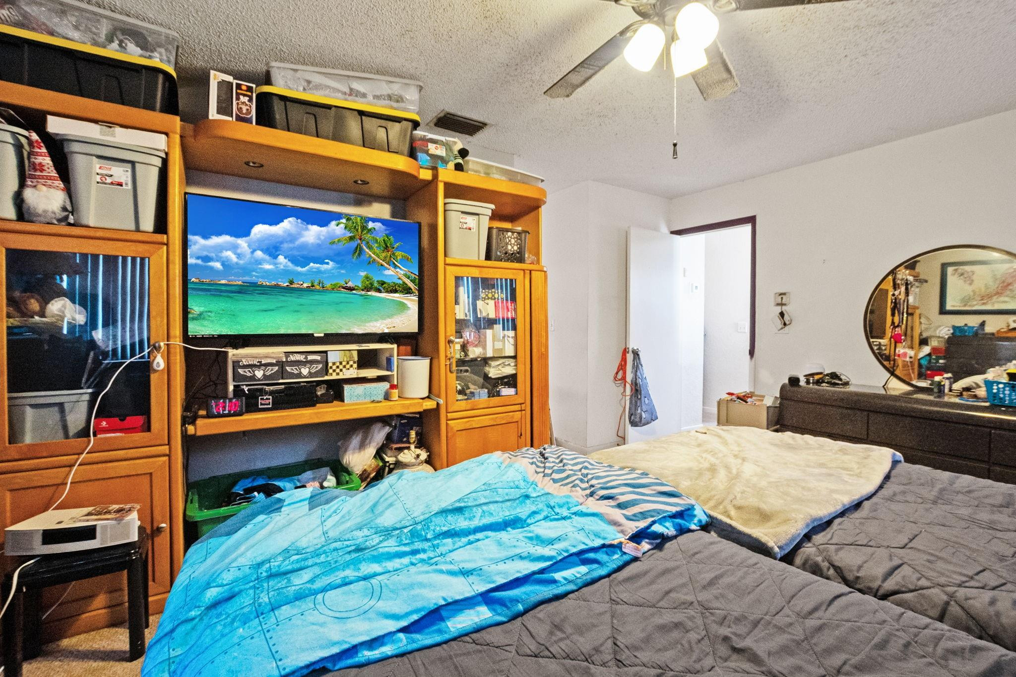 WEST GLEN MANOR - Residential