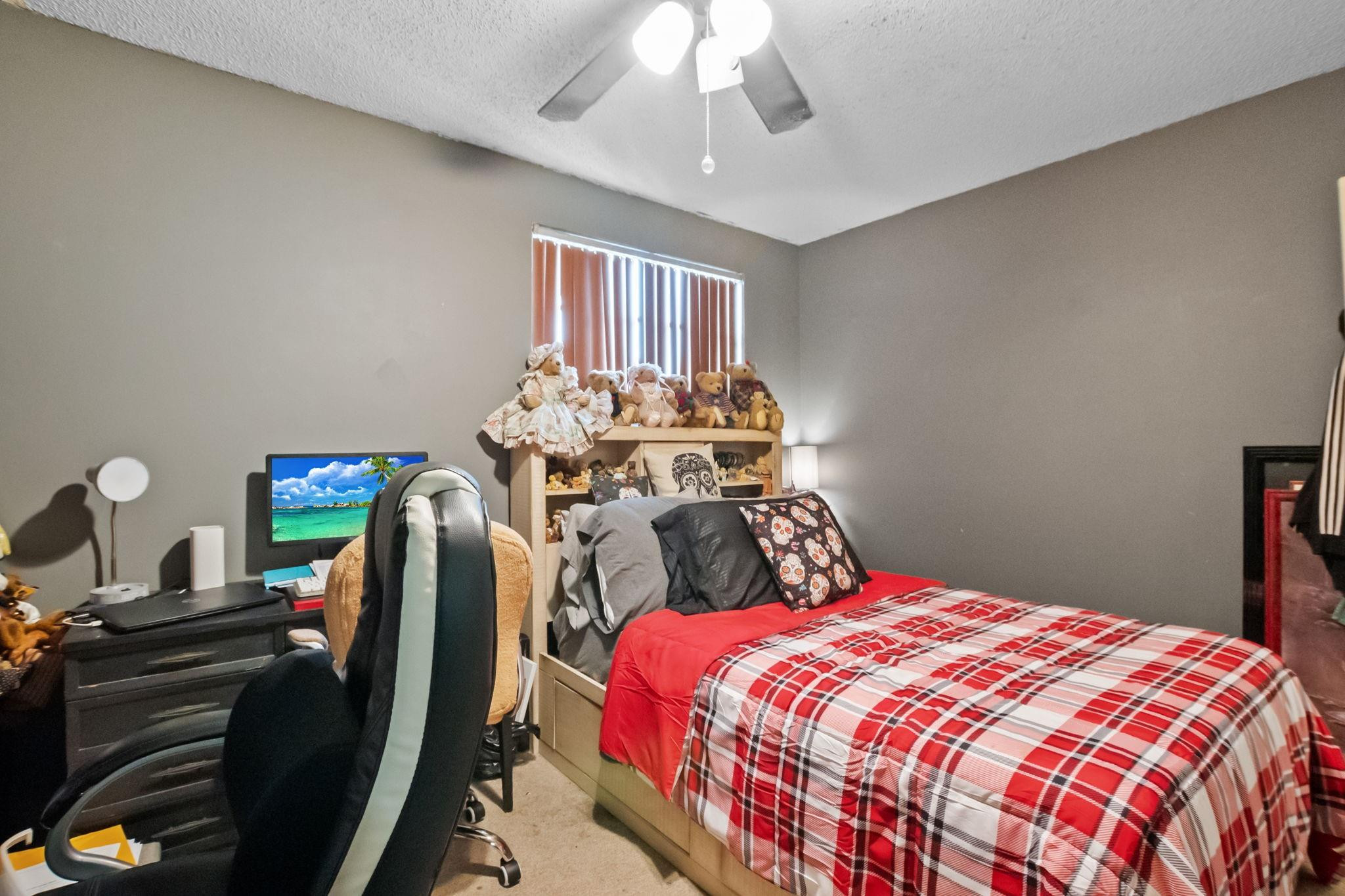 WEST GLEN MANOR - Residential