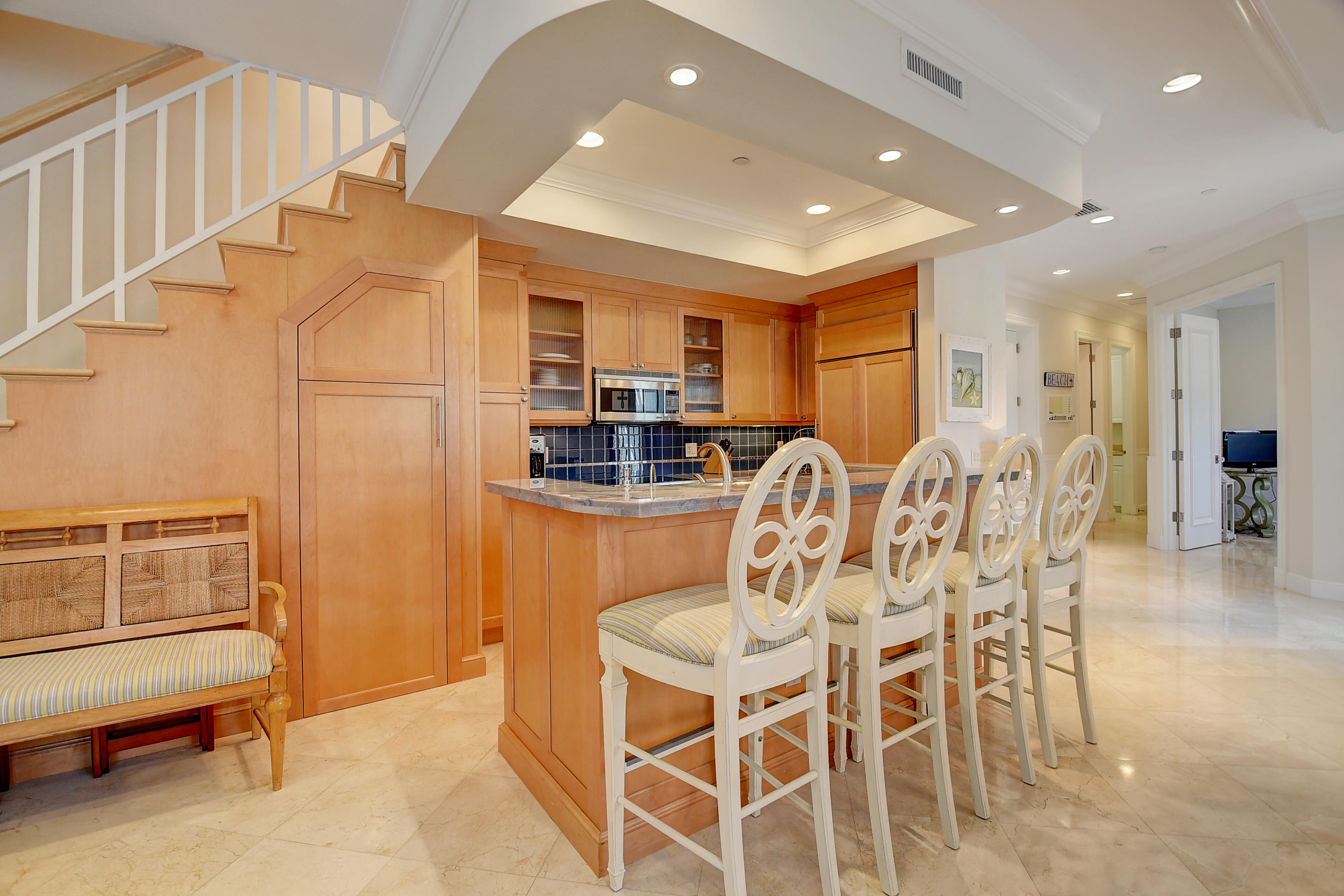 BEACH LOTS DELRAY - Residential Lease
