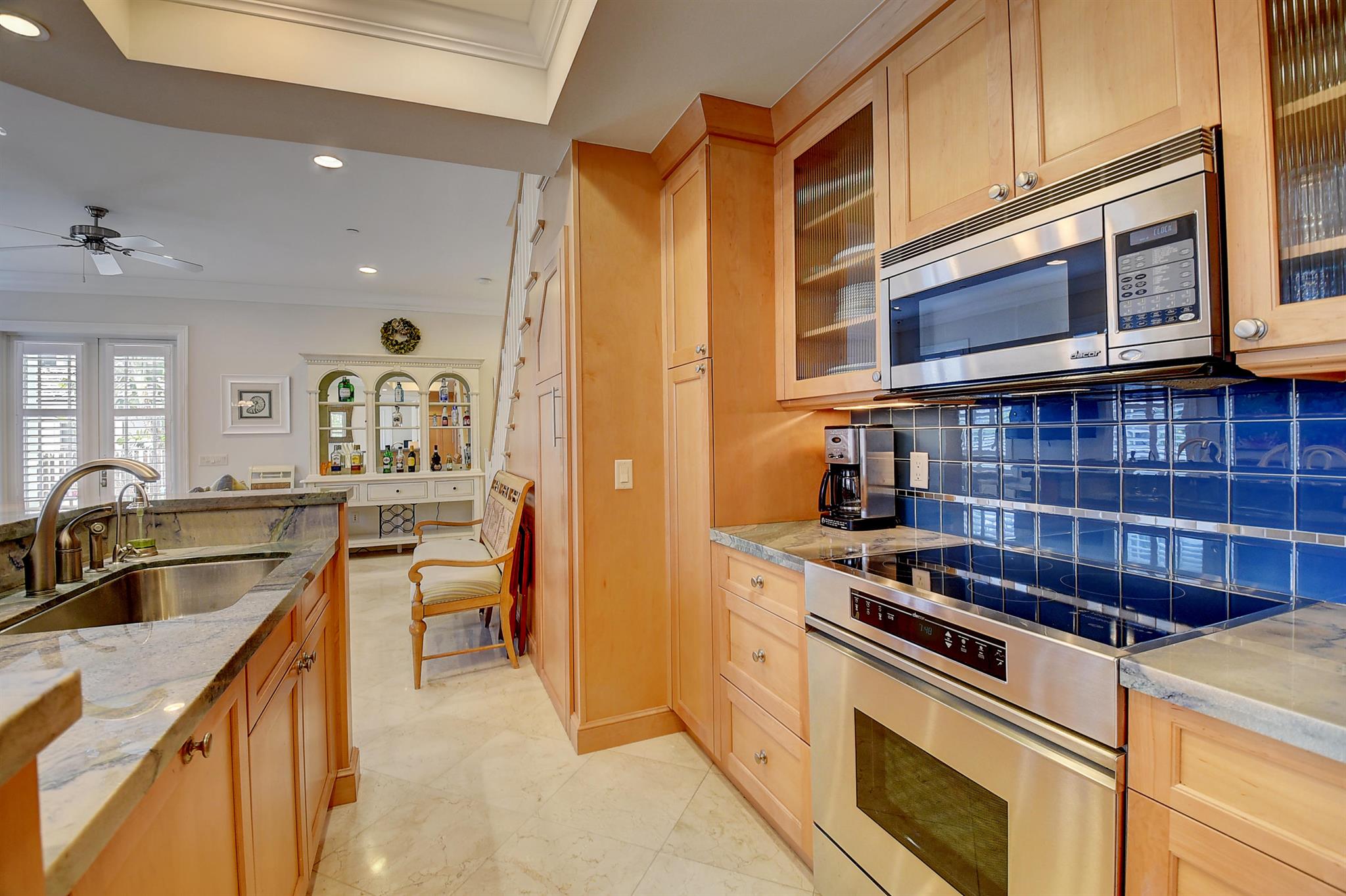 BEACH LOTS DELRAY - Residential Lease