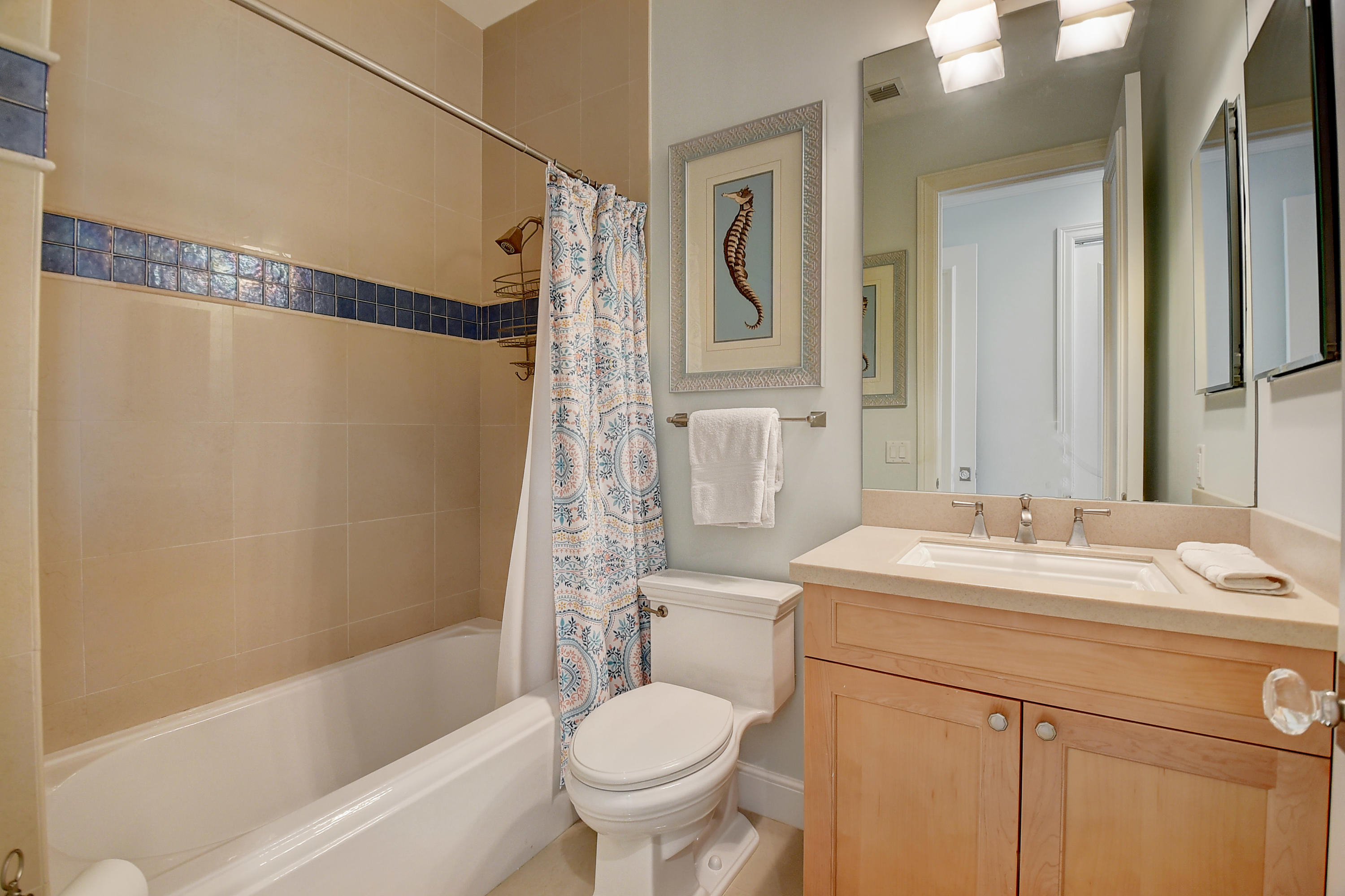 BEACH LOTS DELRAY - Residential Lease