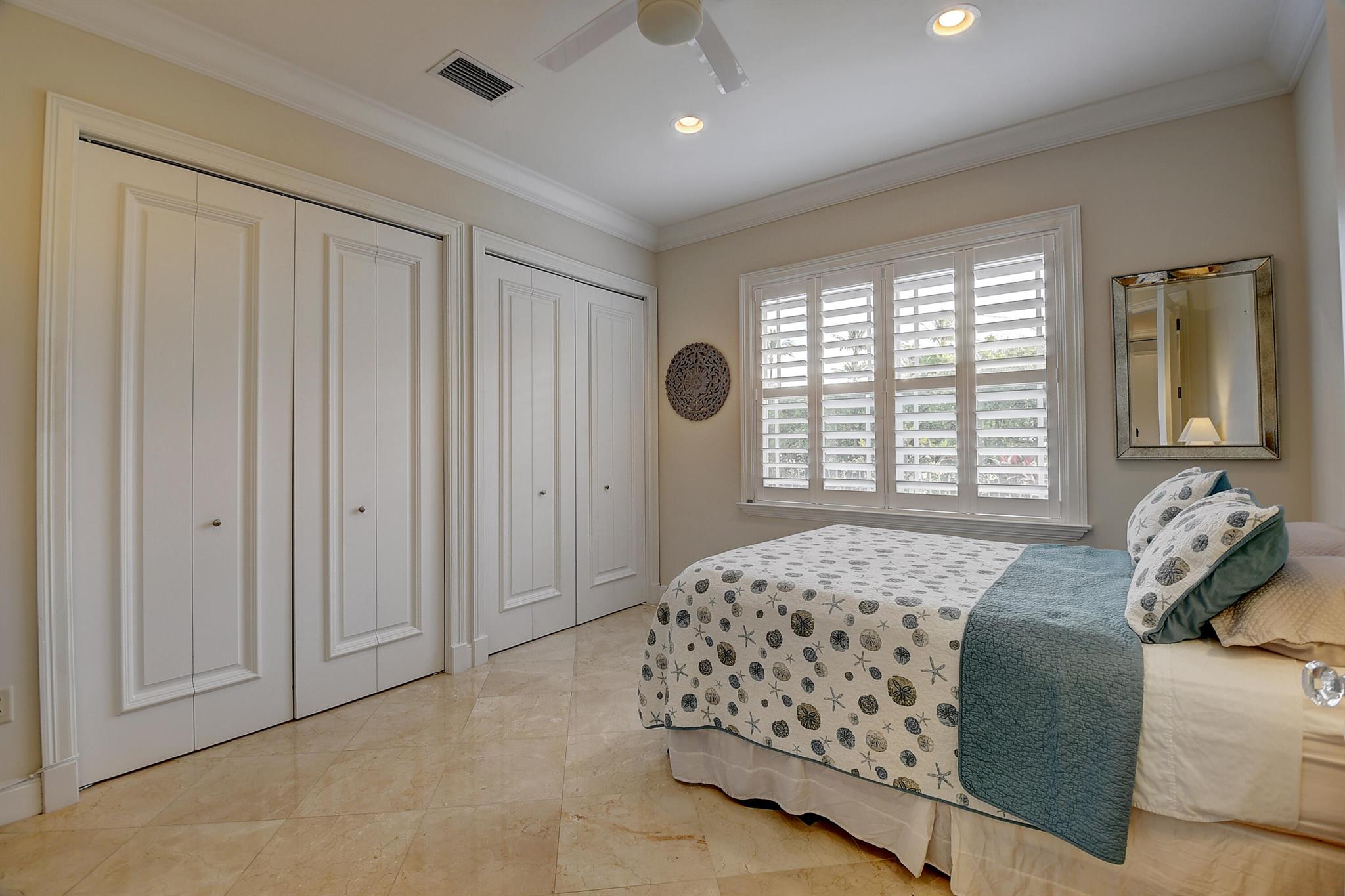 BEACH LOTS DELRAY - Residential Lease