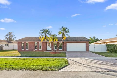 177 Dove Circle Royal Palm Beach FL 33411