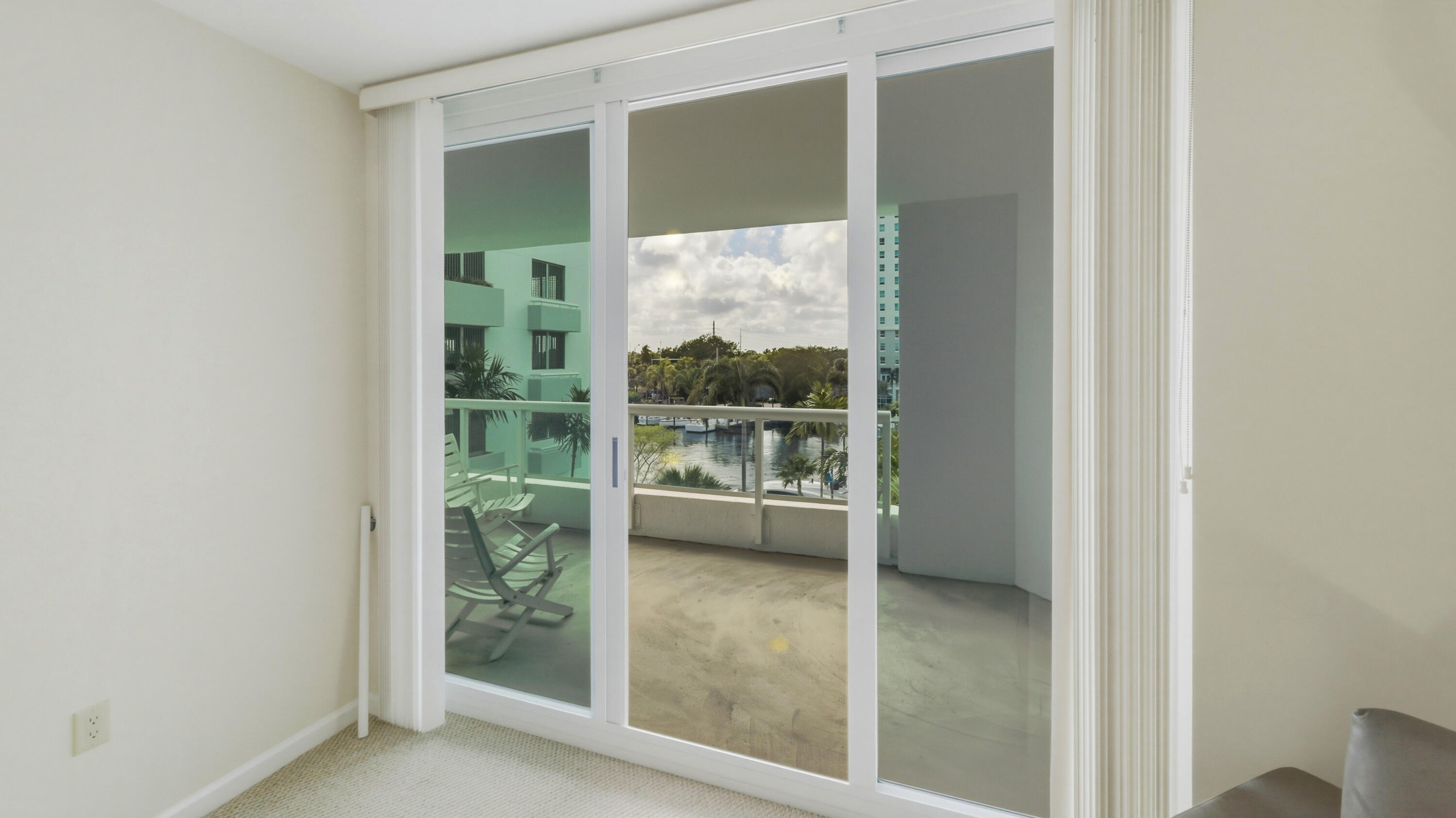 ESPLANADE ON THE NEW RIVER CONDO - Residential