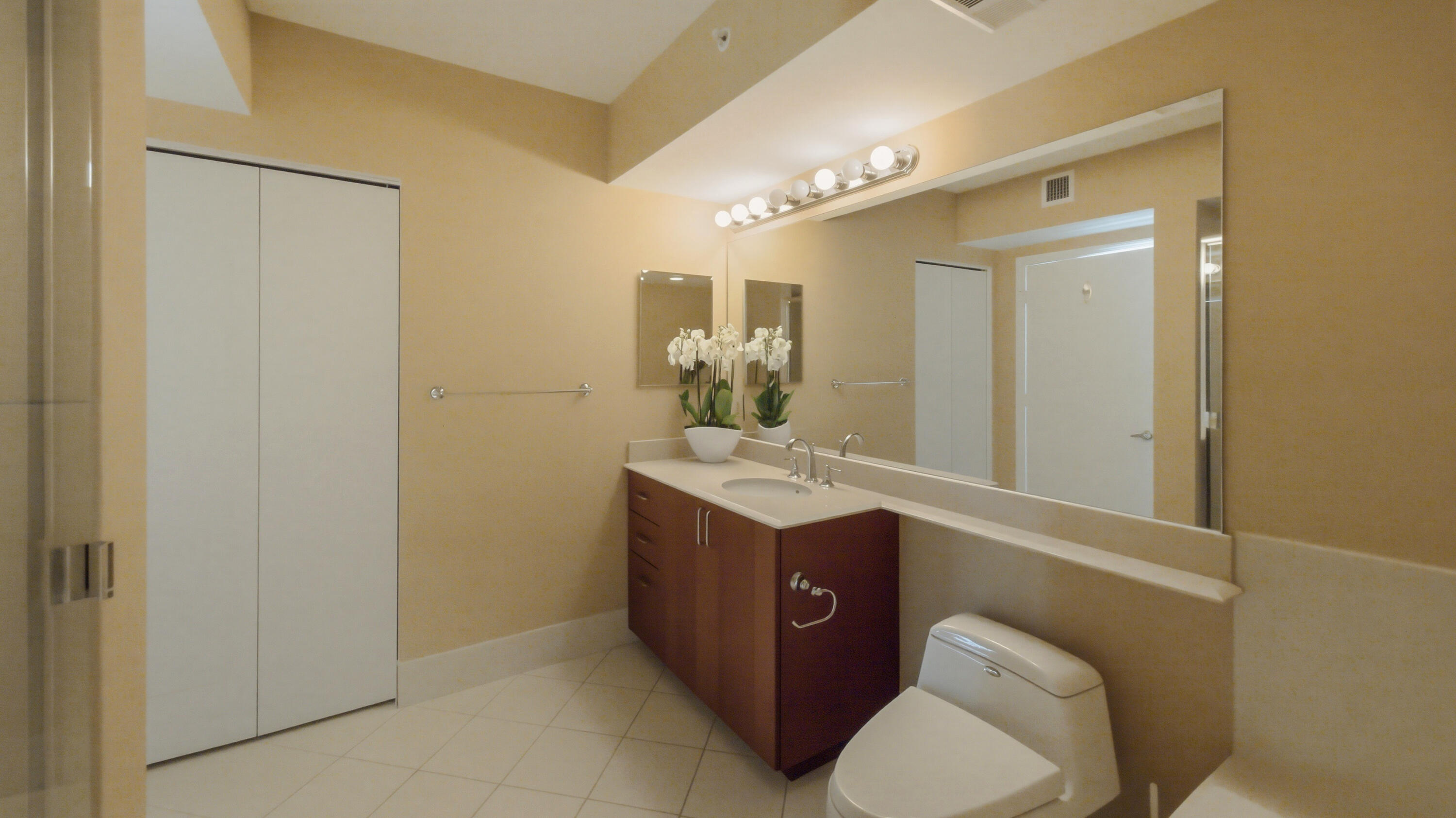 ESPLANADE ON THE NEW RIVER CONDO - Residential