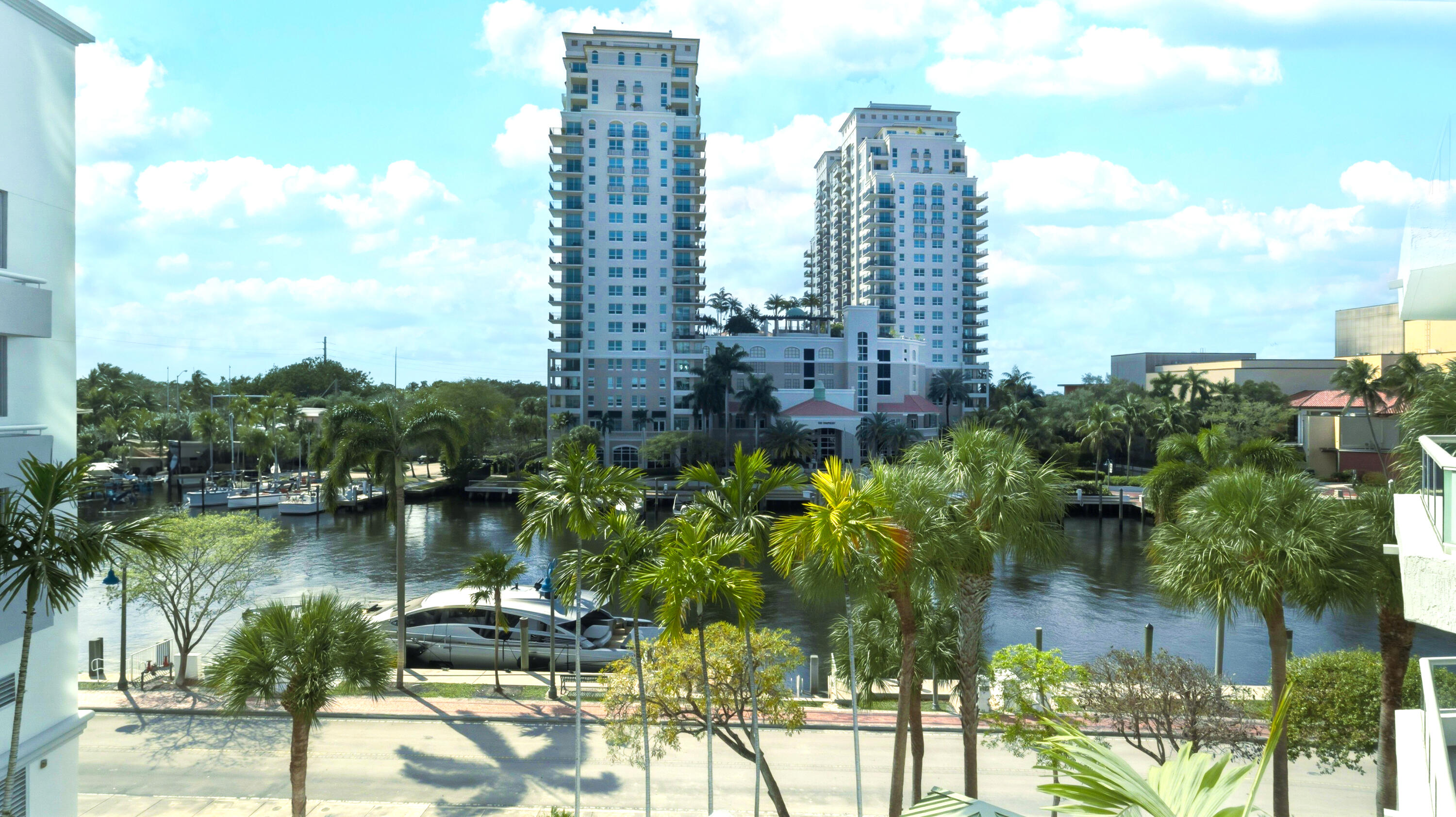 401 SW 4th Avenue 402