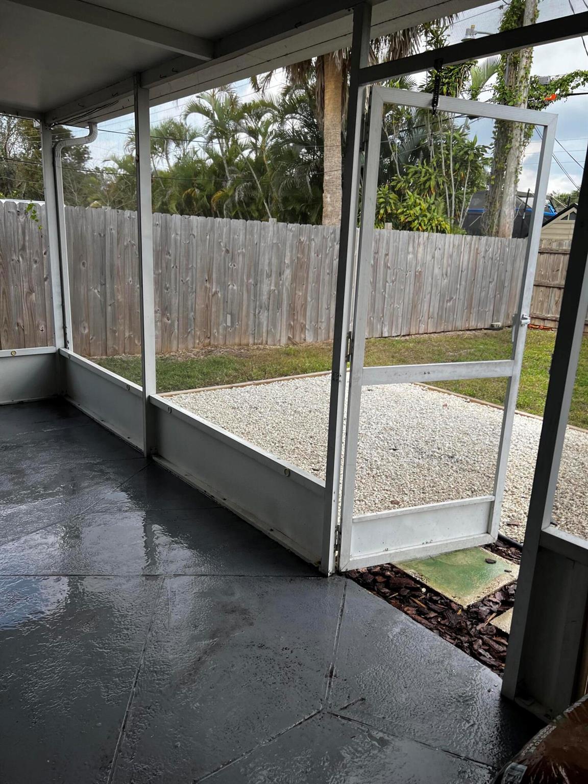 EDGEFIELD 1ST SEC - Residential Lease