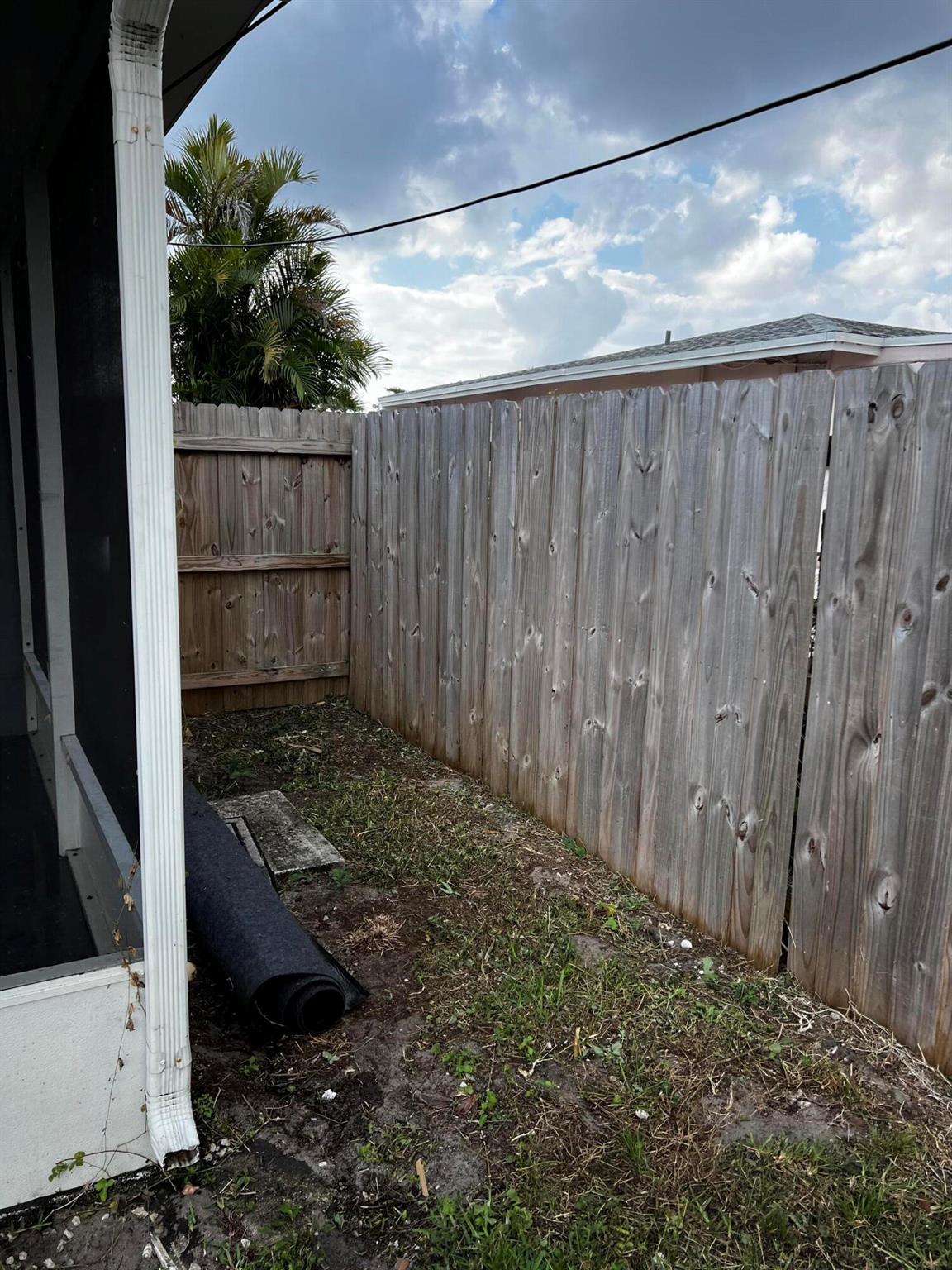 EDGEFIELD 1ST SEC - Residential Lease