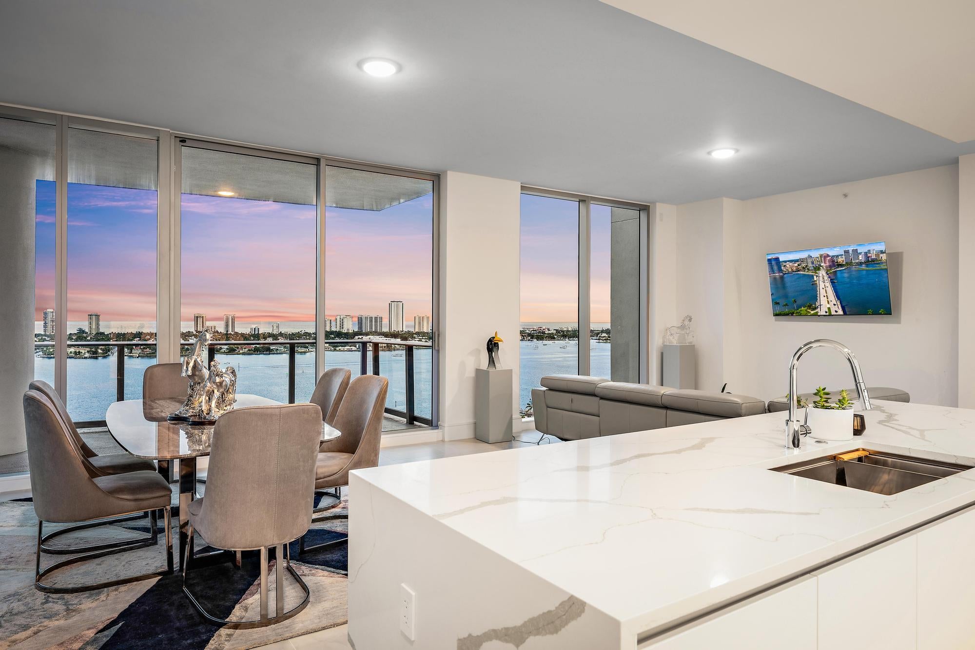220 Lake Shore Drive 1802