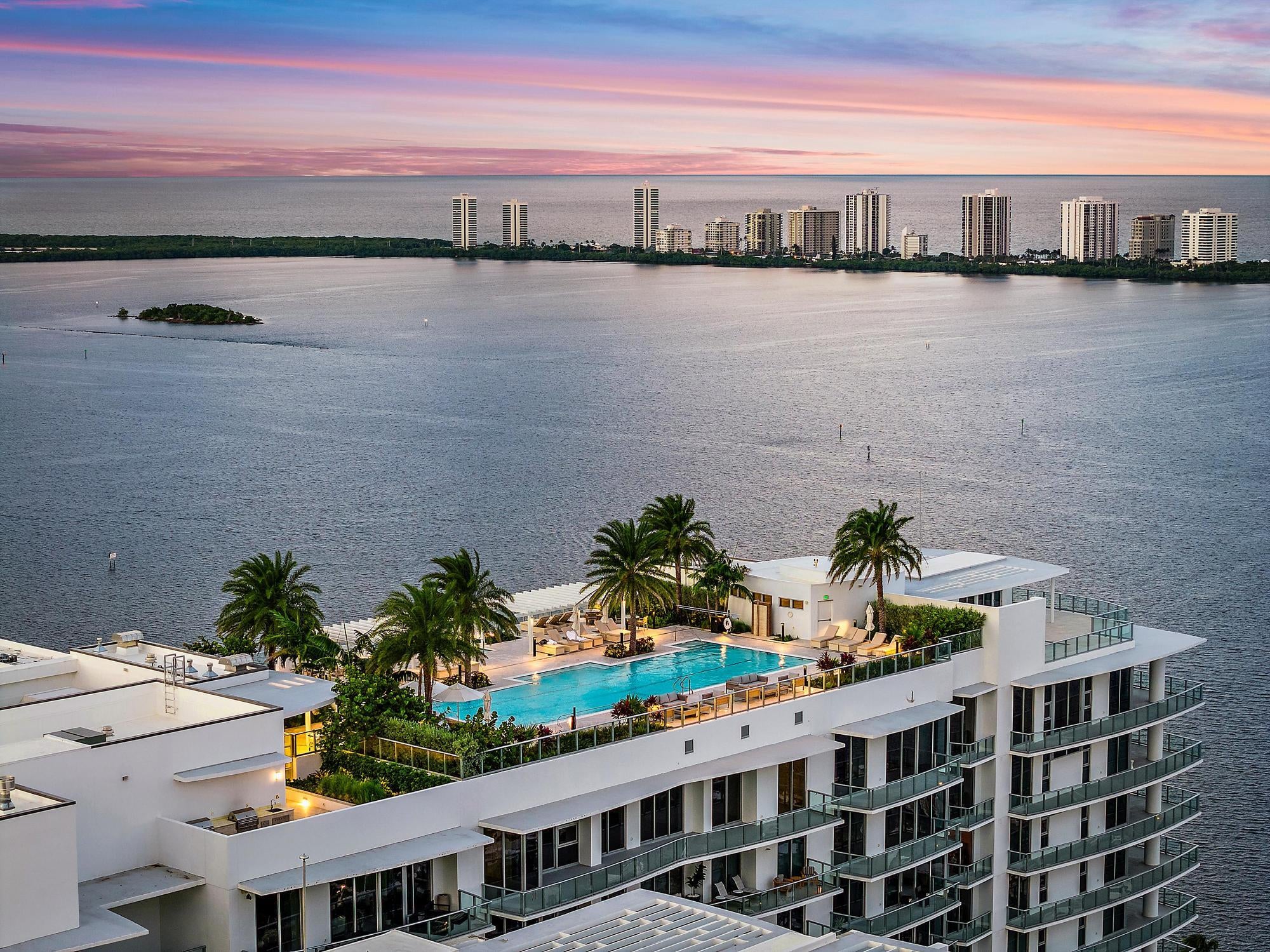 220 Lake Shore Drive 1802