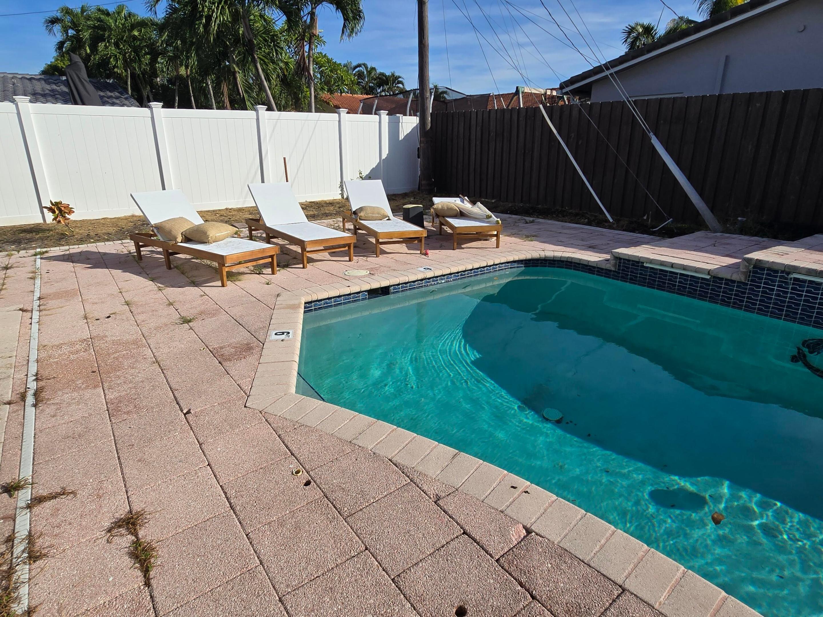 COLONIAL RIDGE - Residential Lease