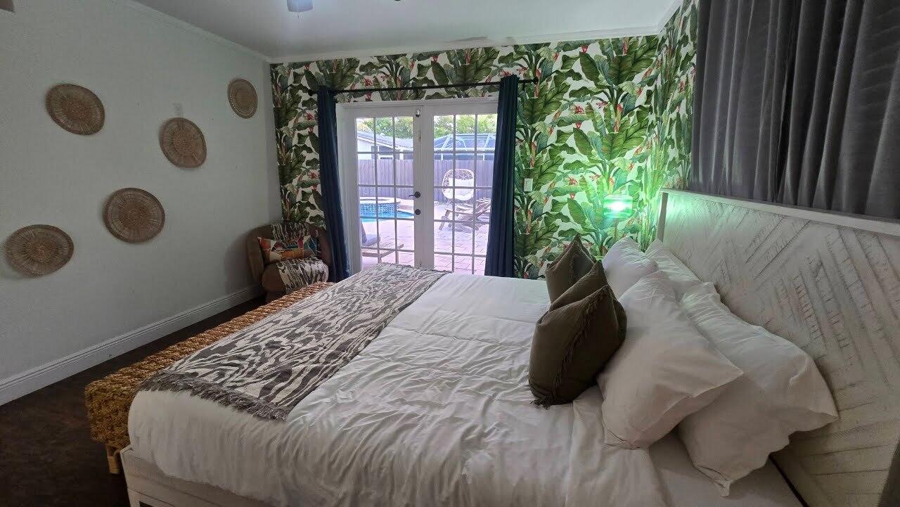 COLONIAL RIDGE - Residential Lease