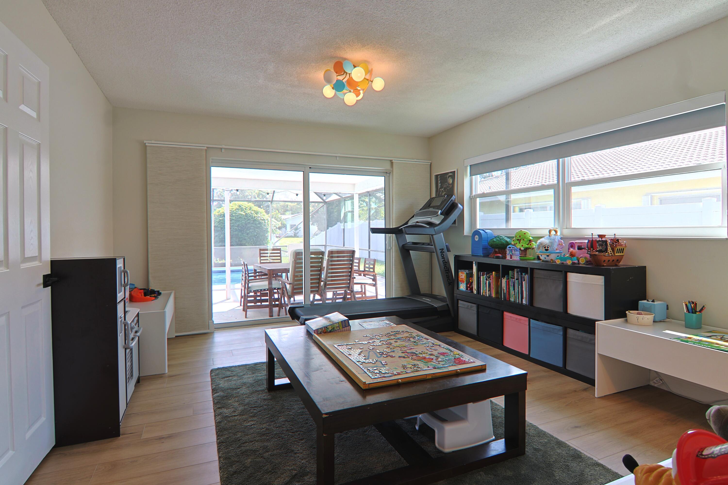 PALMETTO PARK TERRACE UNIT 9 - Residential