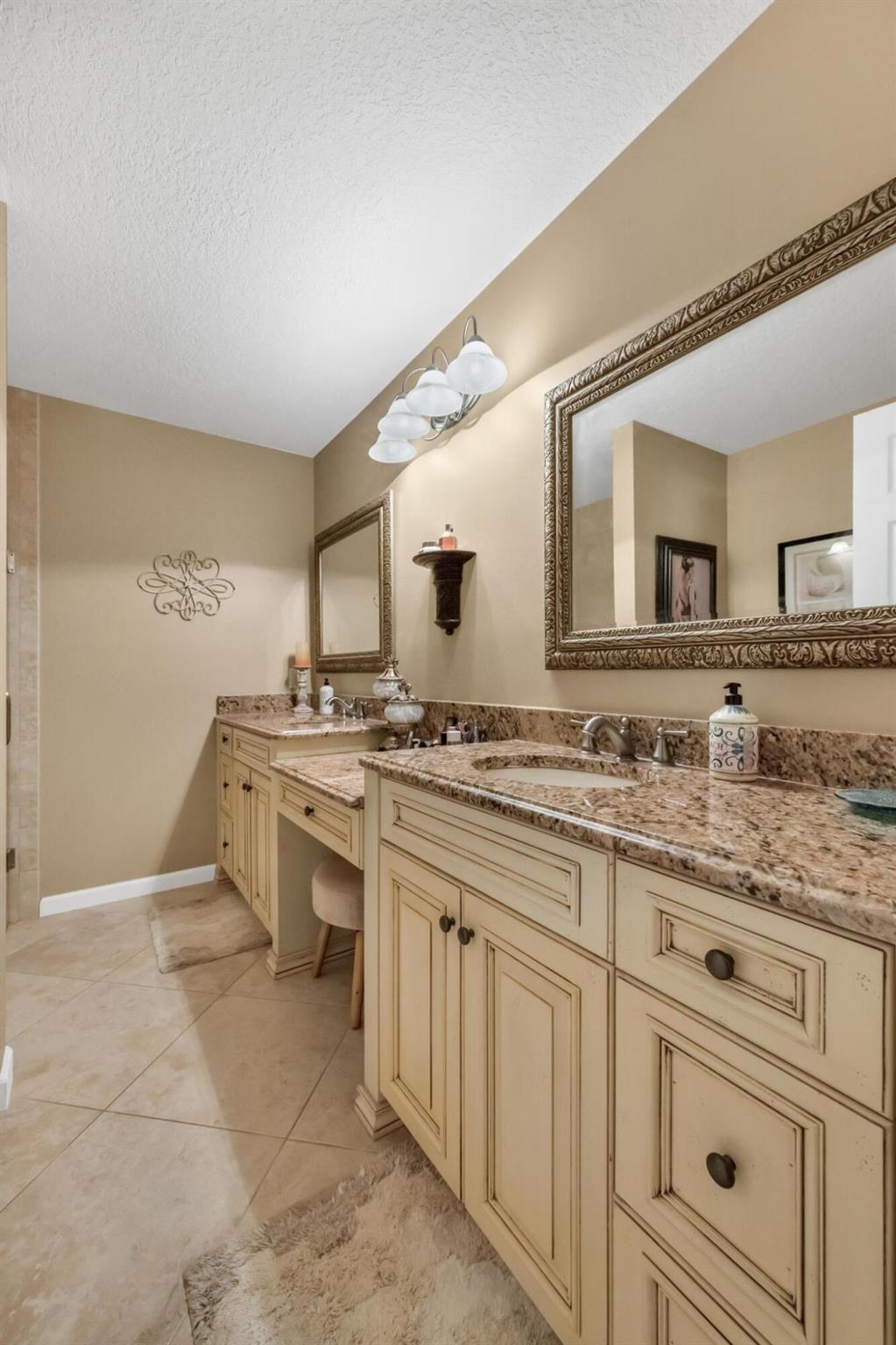 MEADOWS AT PORT ST LUCIE BUILDINGS L/M - Residential