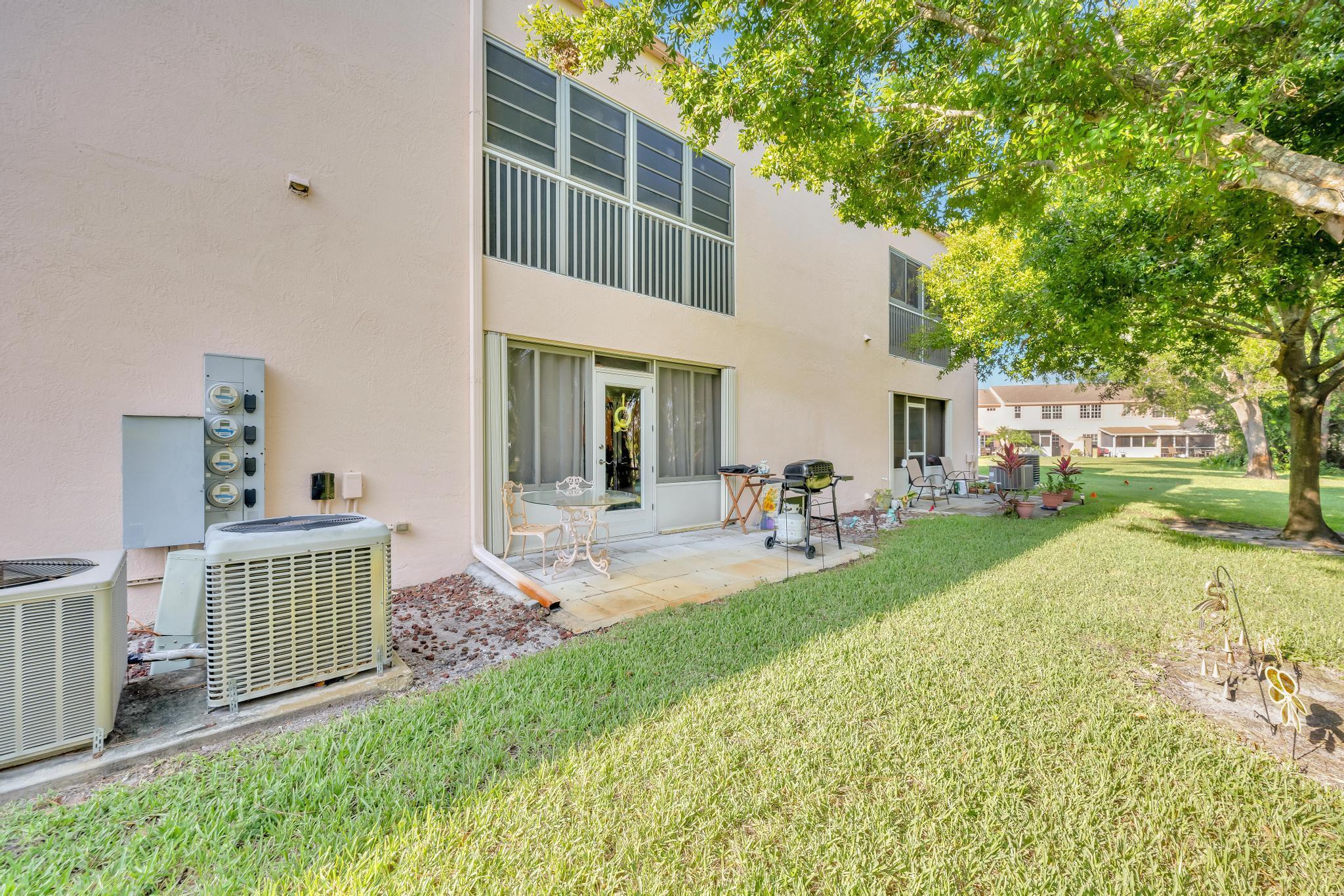 MEADOWS AT PORT ST LUCIE BUILDINGS L/M - Residential