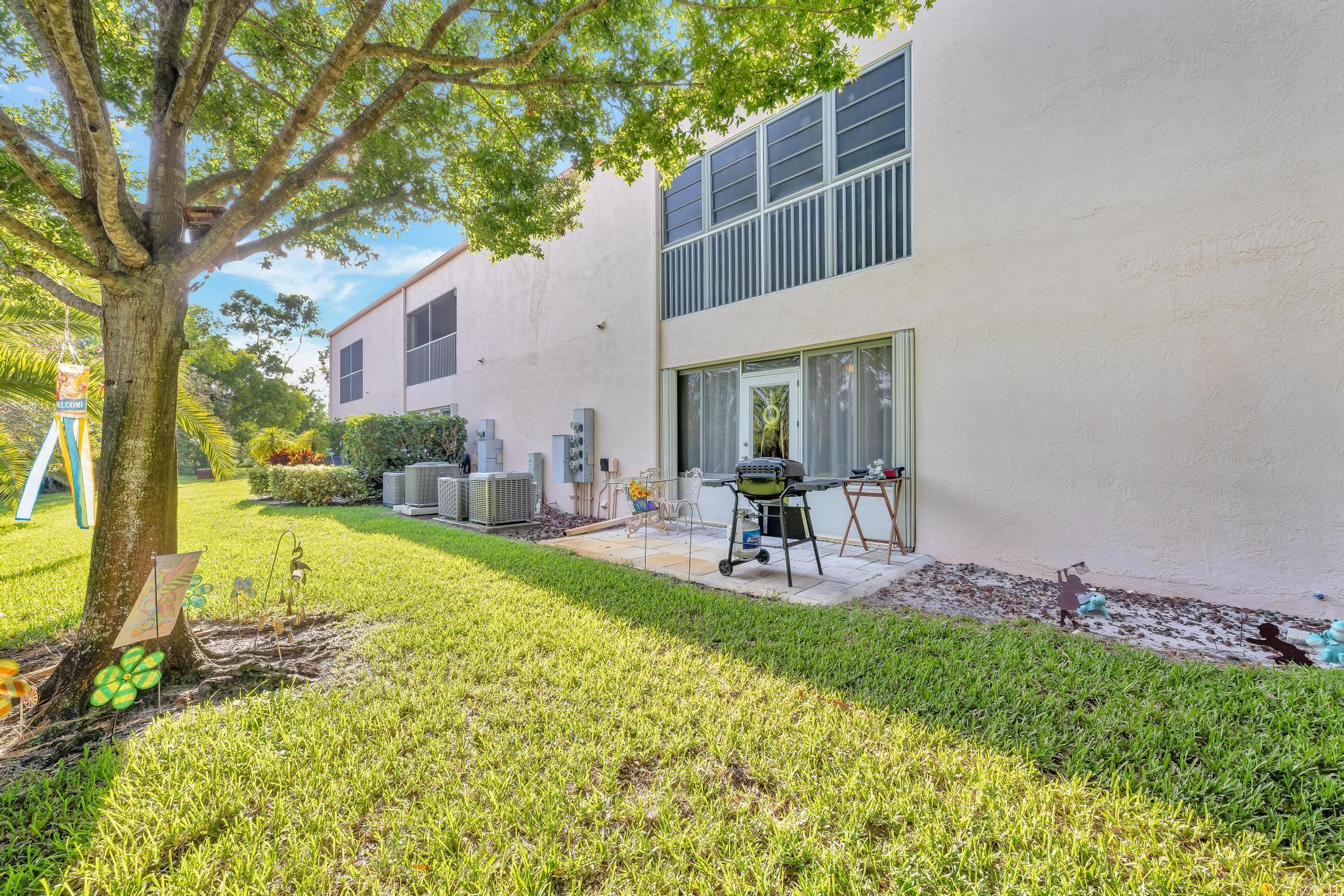 MEADOWS AT PORT ST LUCIE BUILDINGS L/M - Residential