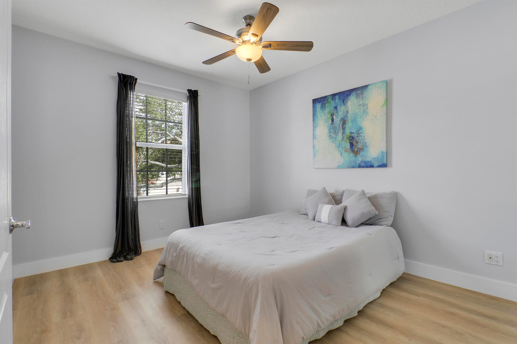 TEQUESTA OAKS - Residential