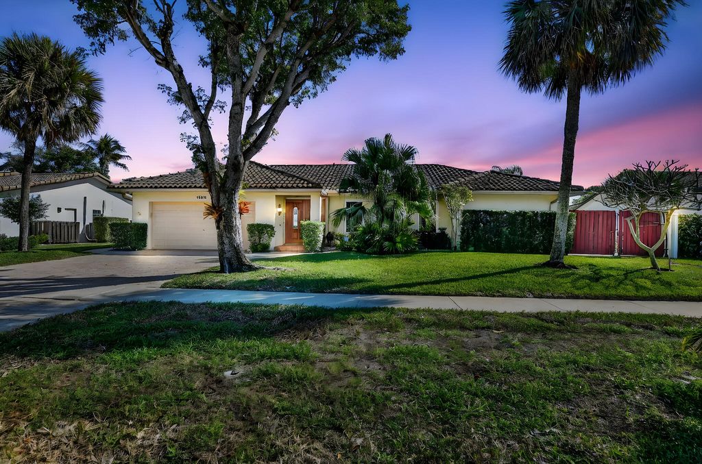 Photo of 1966 SW 8th Avenue, Boca Raton, FL 33486 (MLS # R11169091)