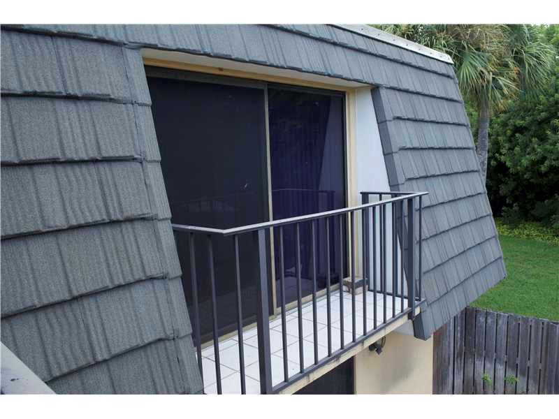 SANDALWOOD LAKES - Residential Lease