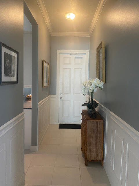 23 Harbour Isle Drive W 303