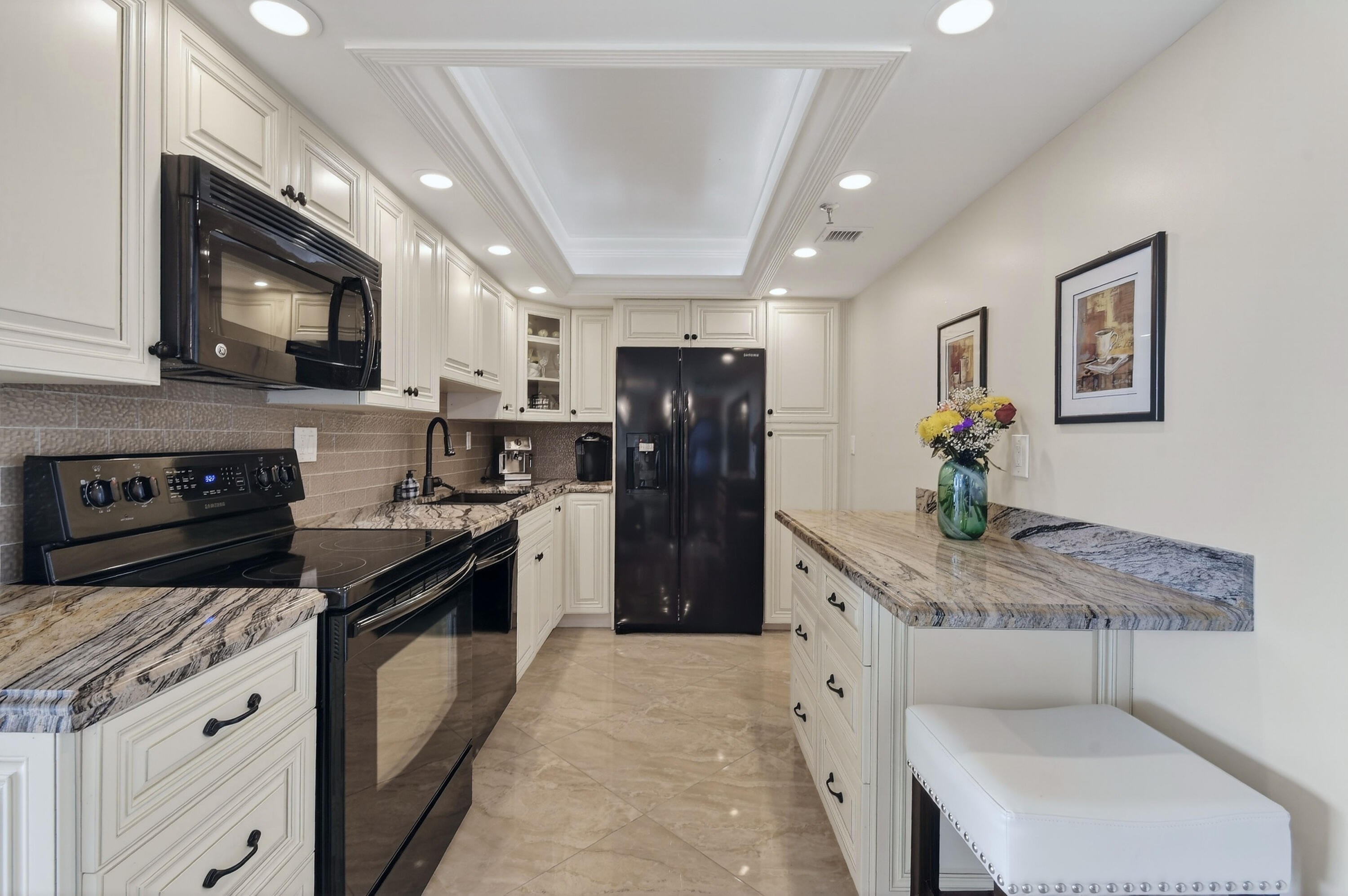 OCEANCREST CONDO APTS - Residential